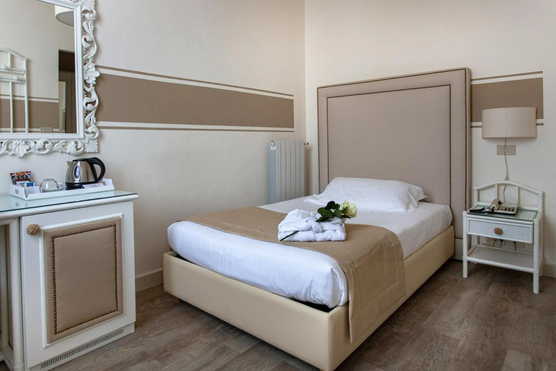 Bed in Hotel Olimpia