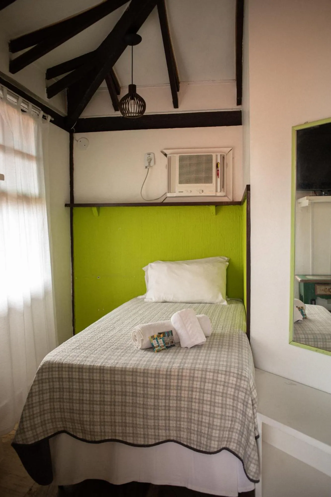 Bed in Hibiscus Beach