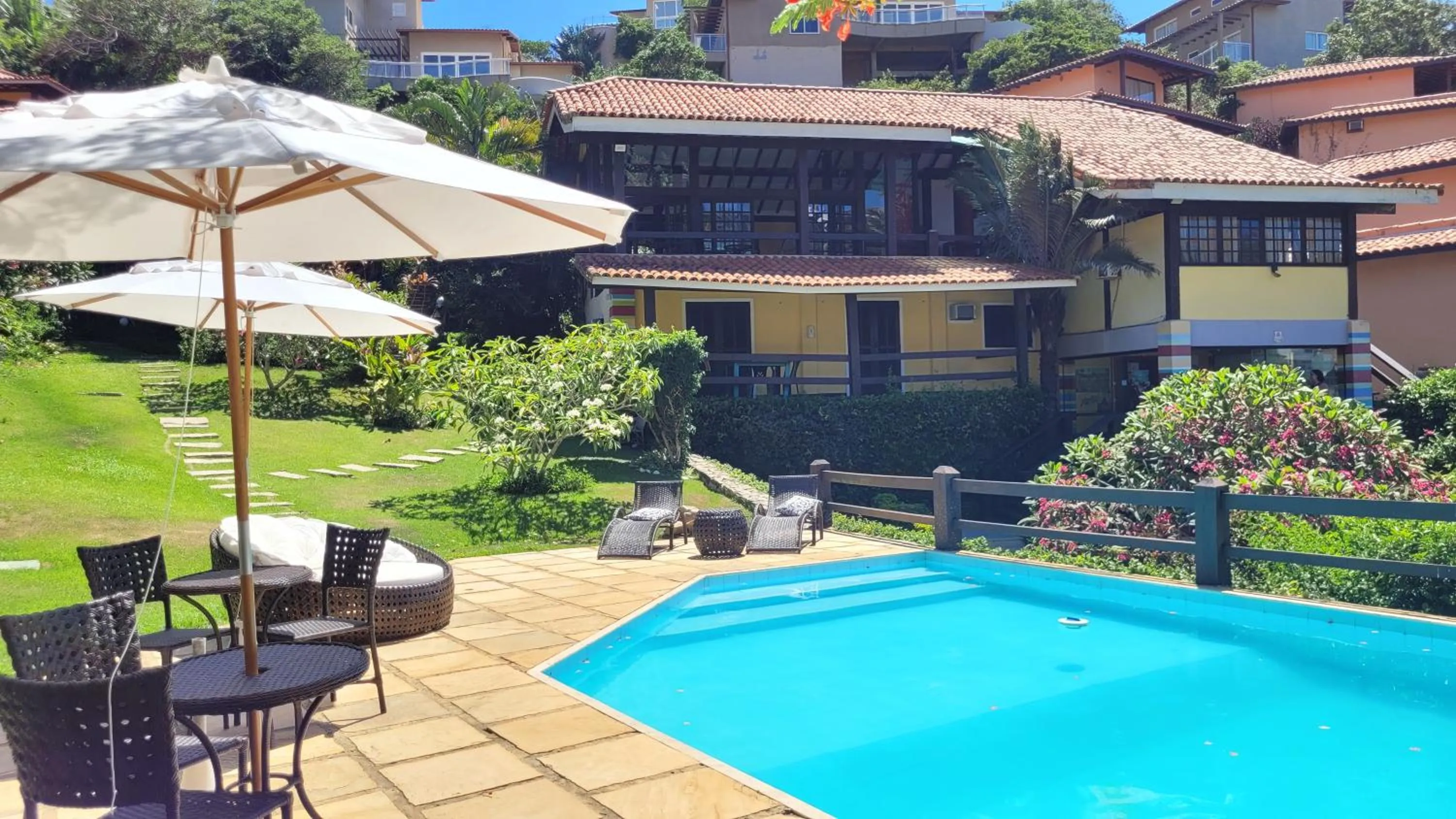 Swimming pool in Hibiscus Beach