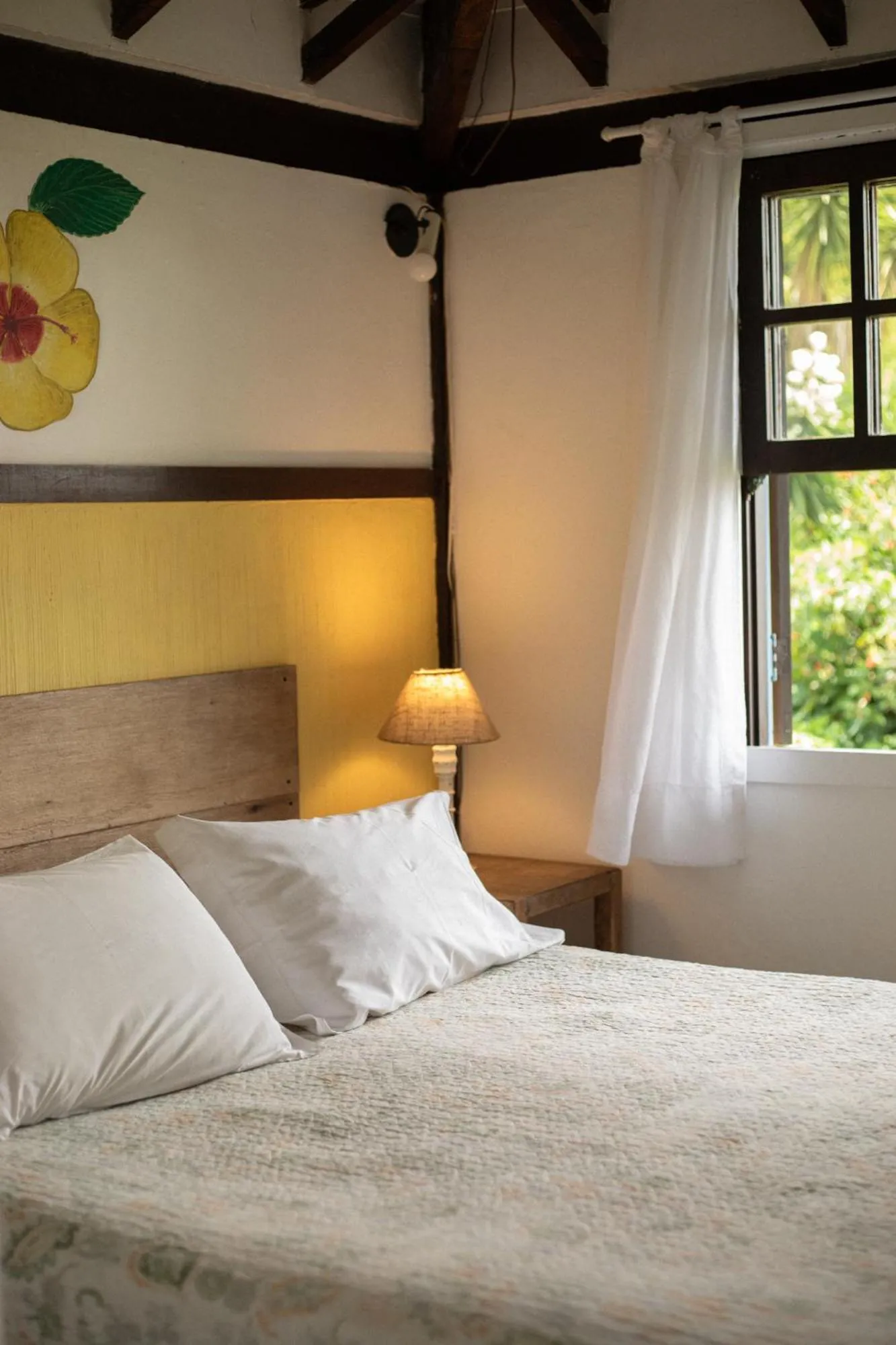 Bed in Hibiscus Beach