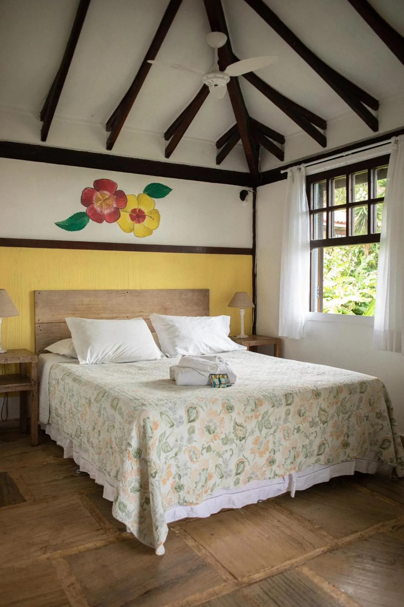 Bed in Hibiscus Beach