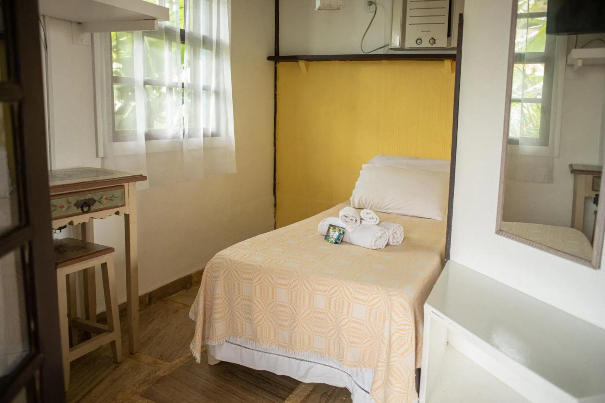 Bed in Hibiscus Beach