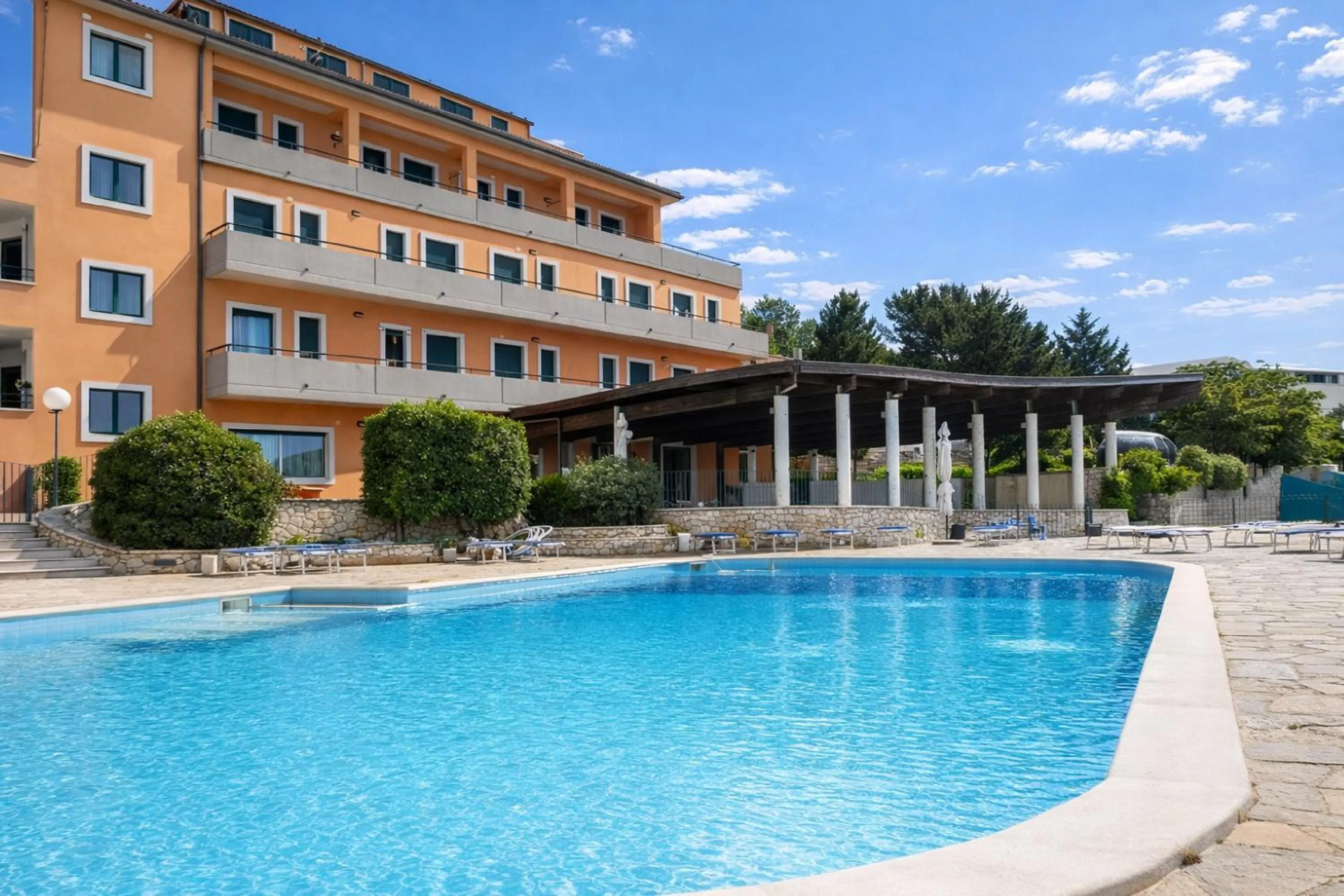 Property building in Santangelo