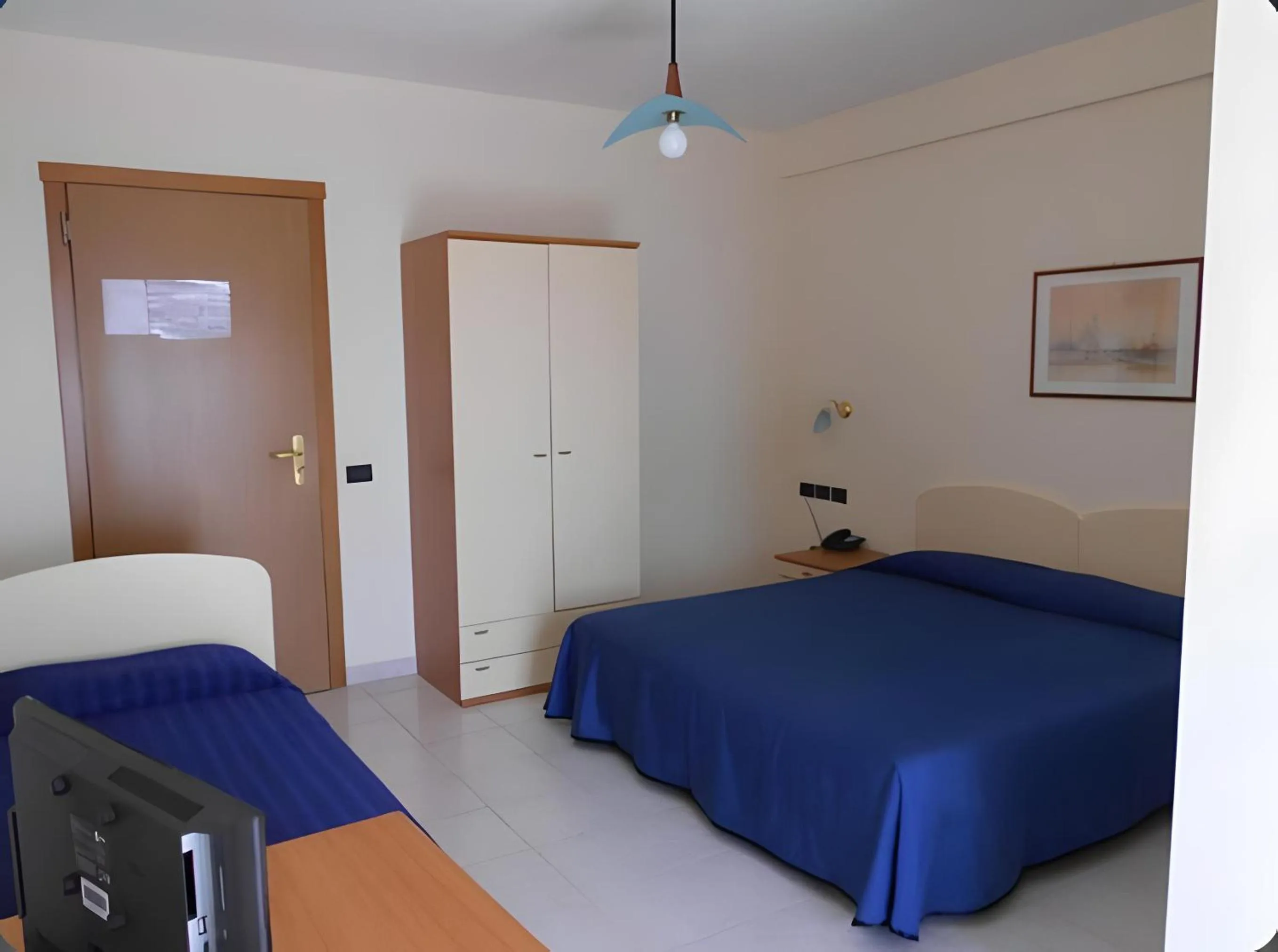Property building, Bed in Santangelo