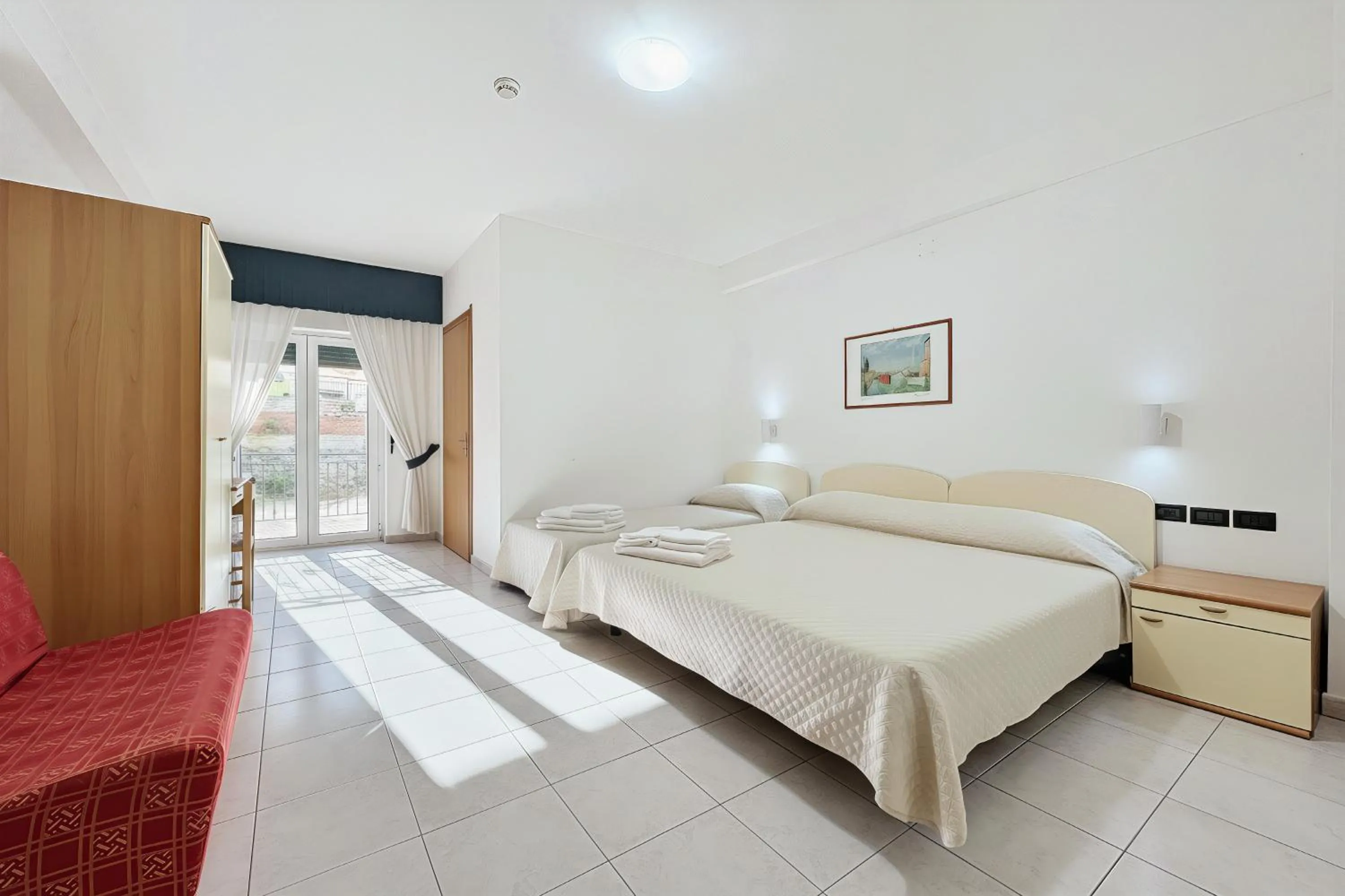 Property building, Bed in Santangelo
