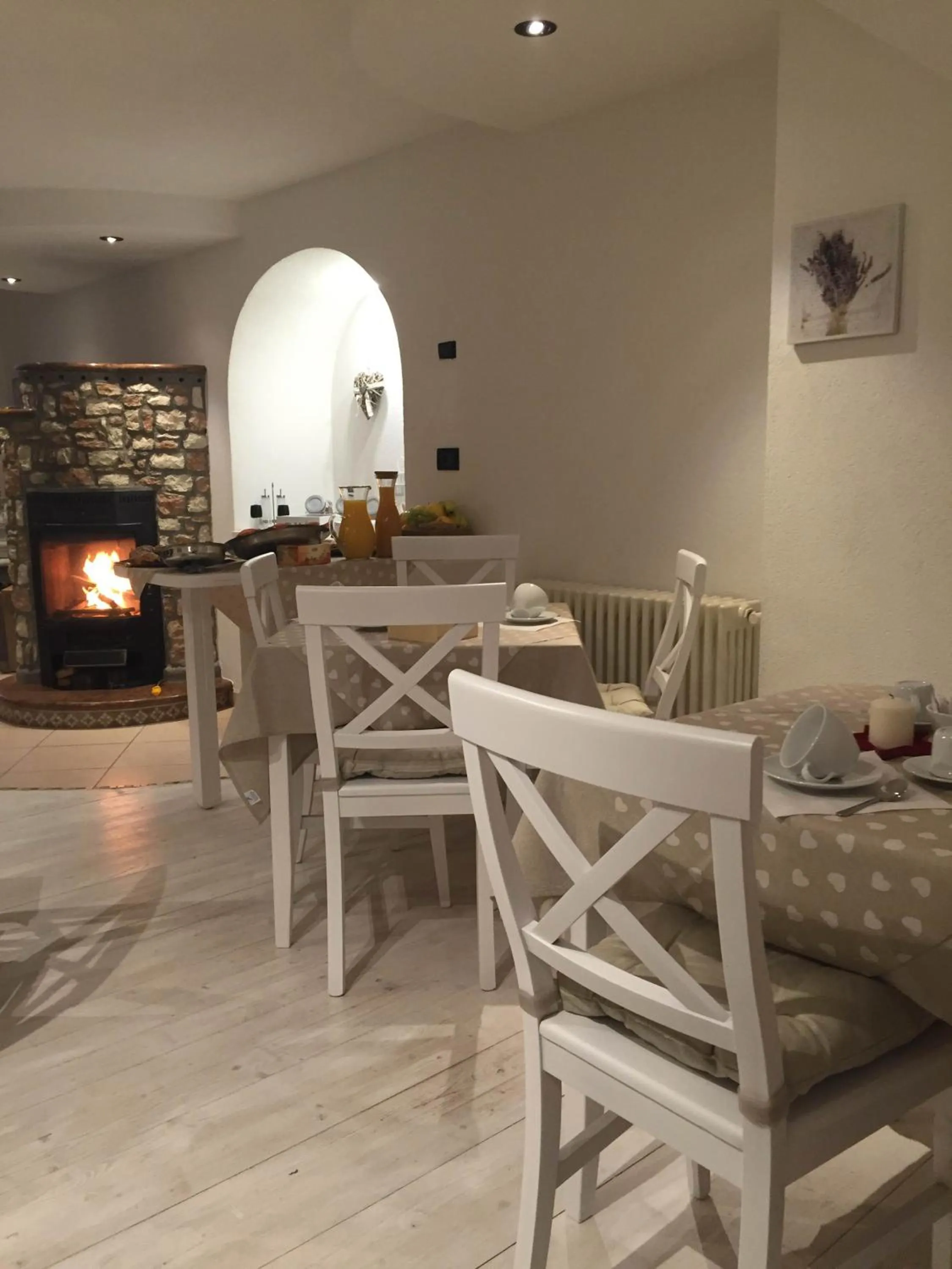 Restaurant/places to eat in B&B Rosso Pila