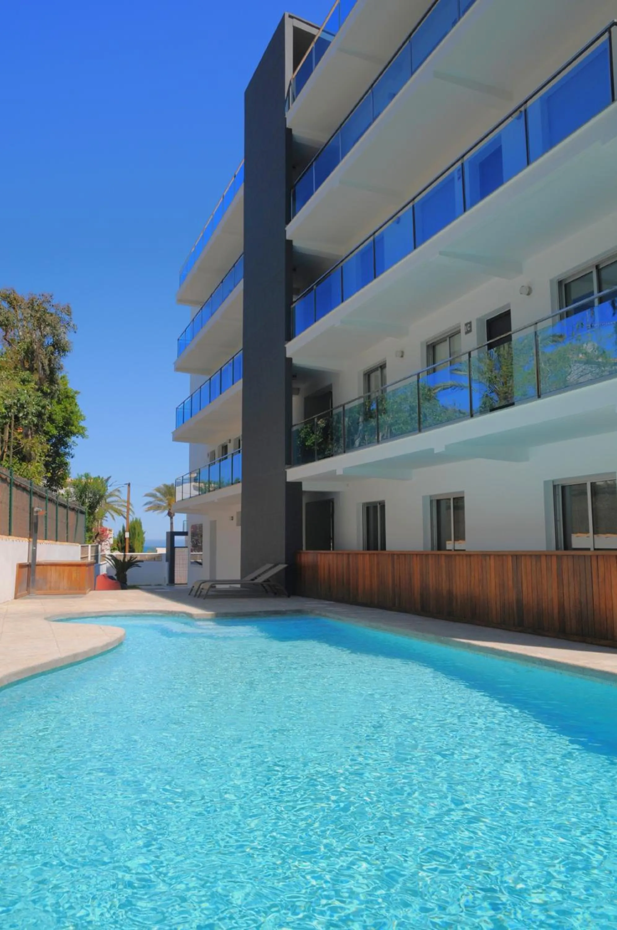 Apartamentos Bravosol