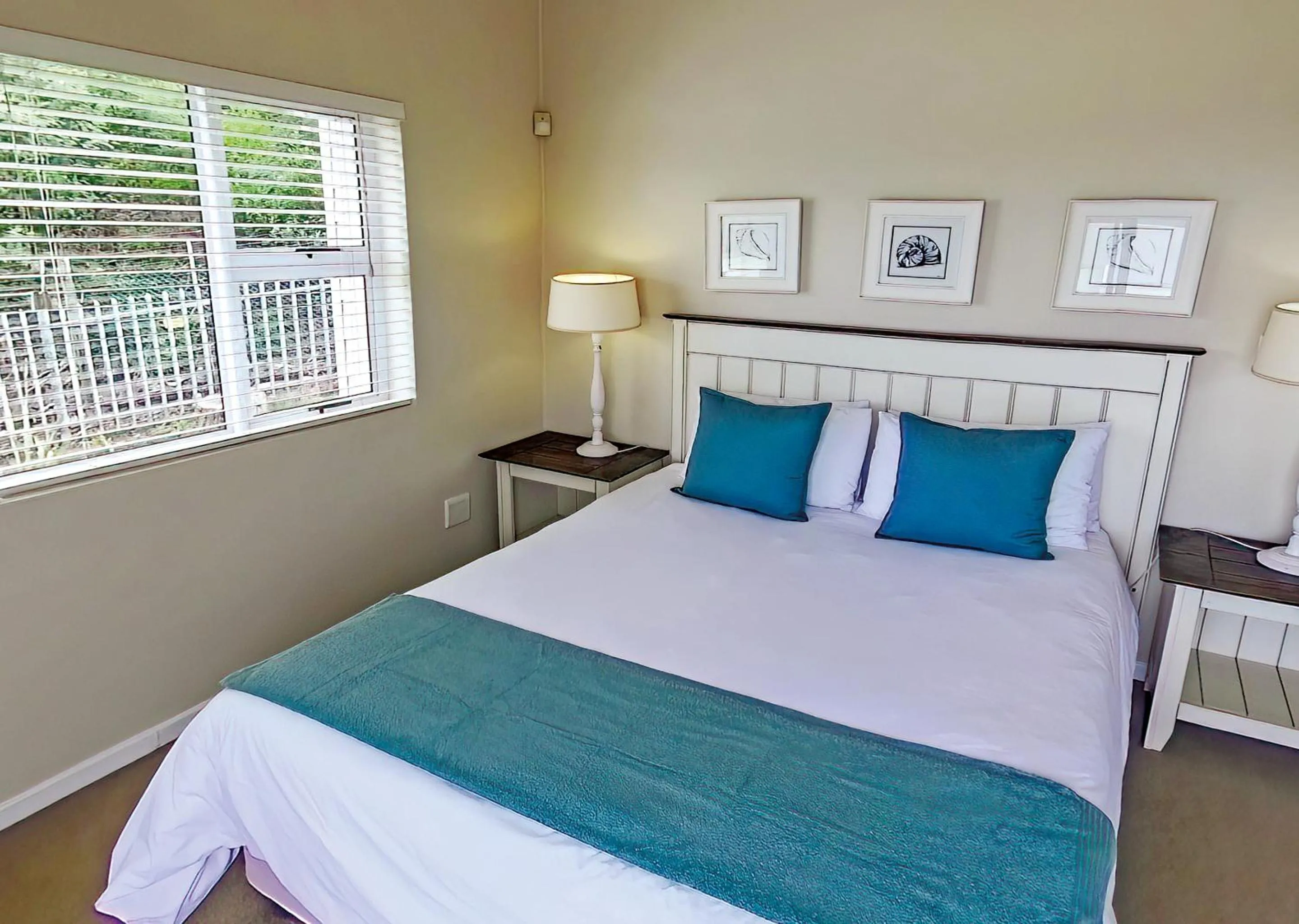Bedroom in Oaklands On The Knoll by Dream Resorts