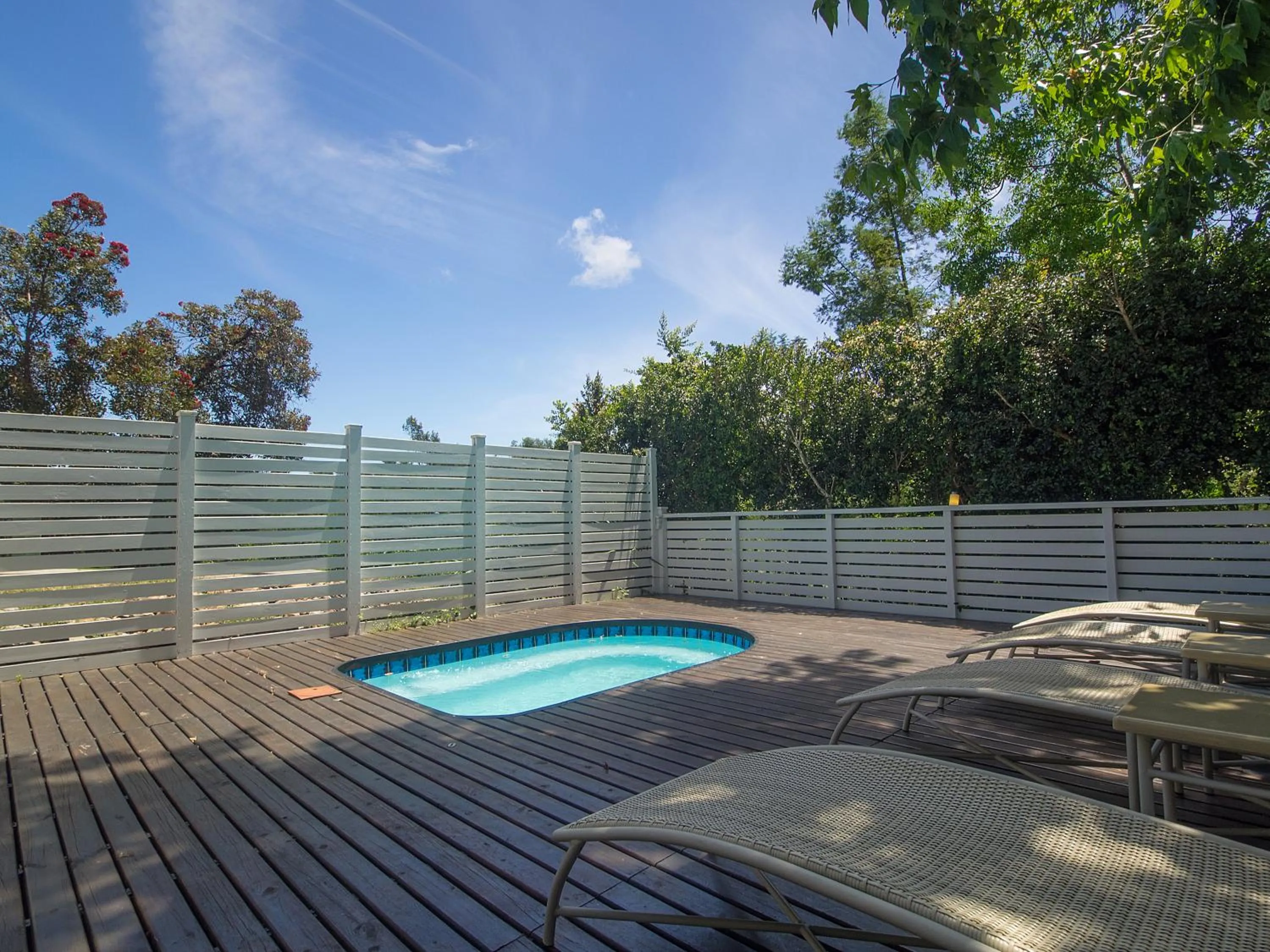 Day in Oaklands On The Knoll by Dream Resorts