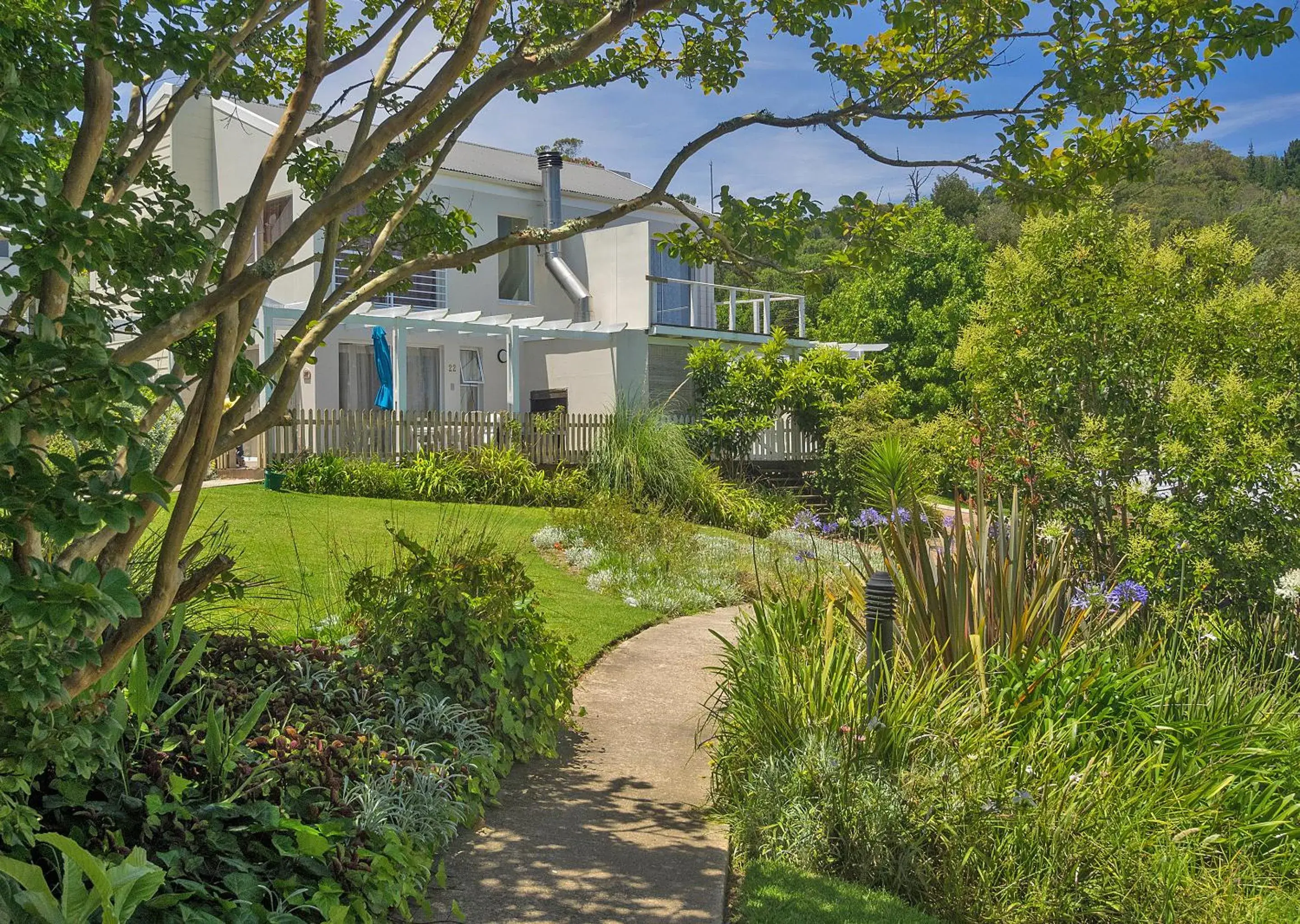 Property building in Oaklands On The Knoll by Dream Resorts Property building in Oaklands On The Knoll by Dream Resorts