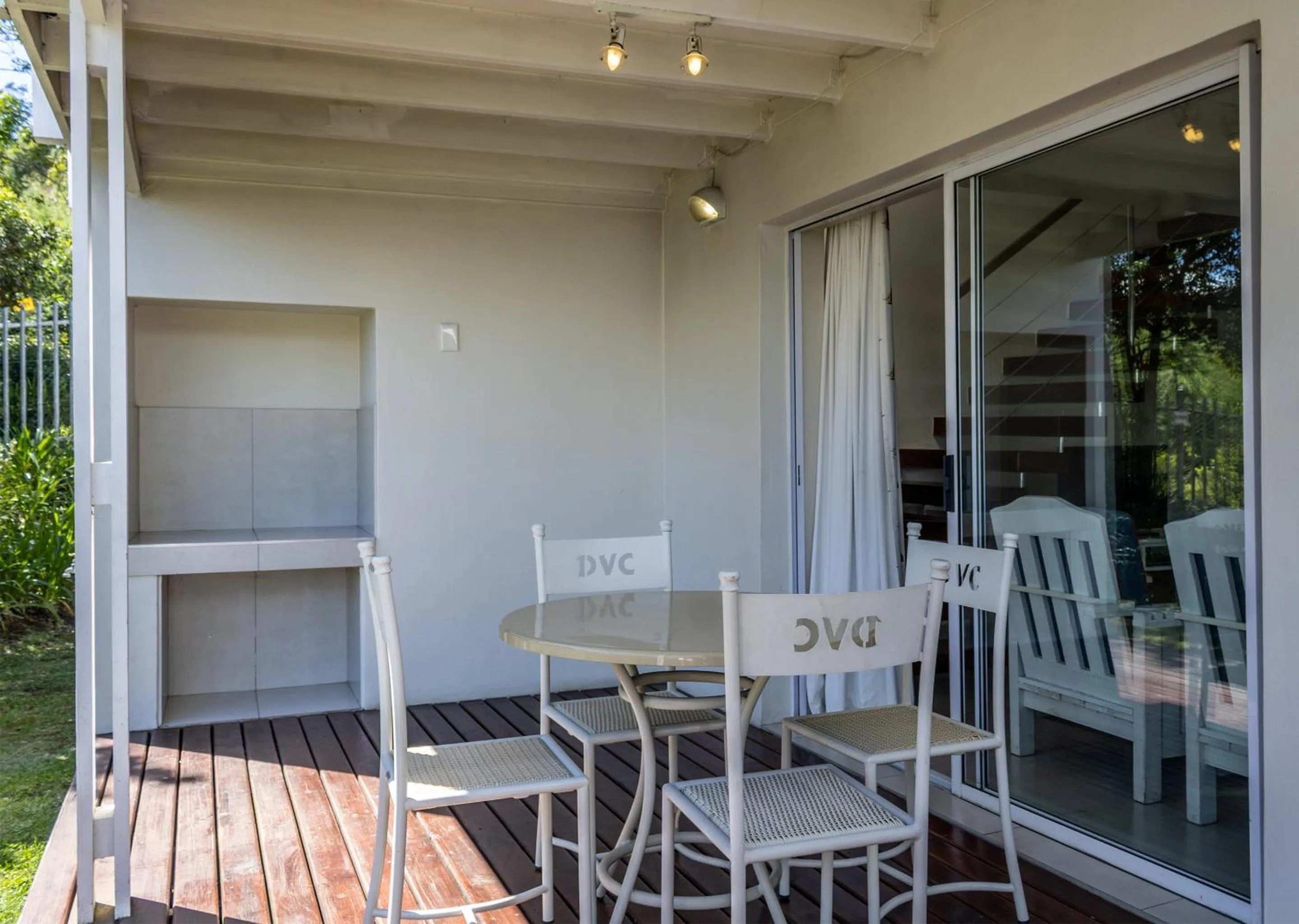 Patio in Oaklands On The Knoll by Dream Resorts