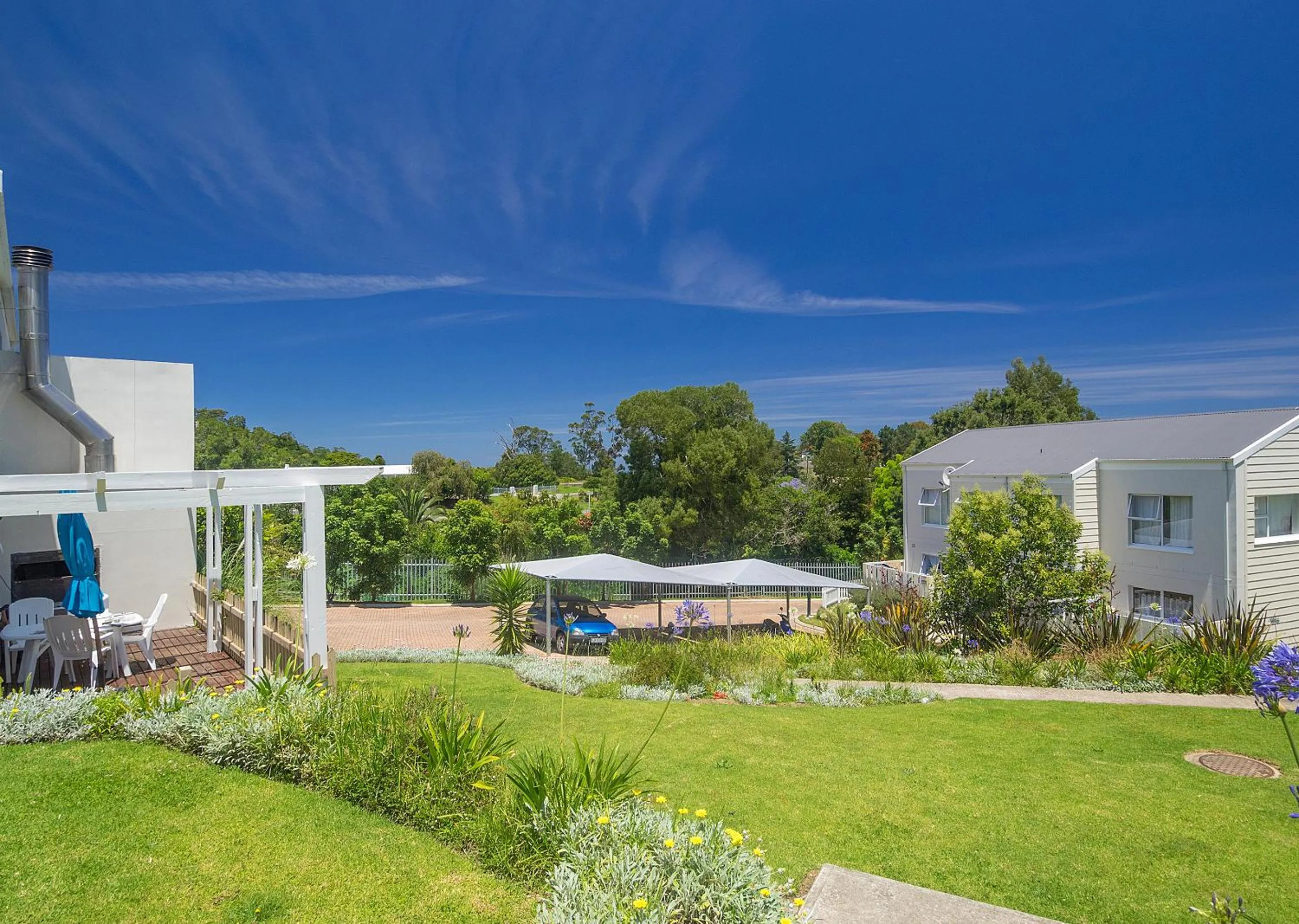 Property building in Oaklands On The Knoll by Dream Resorts