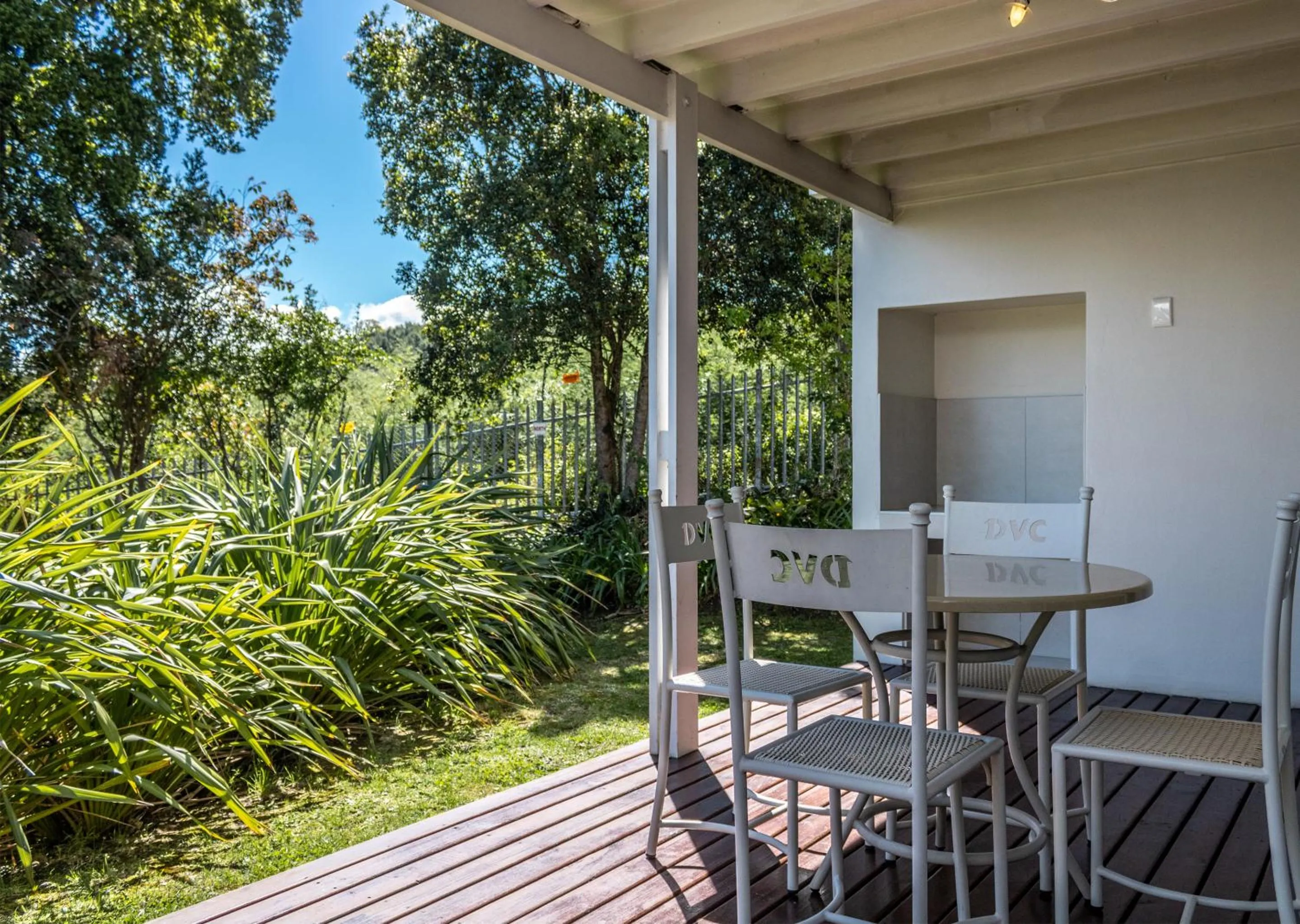 Patio in Oaklands On The Knoll by Dream Resorts