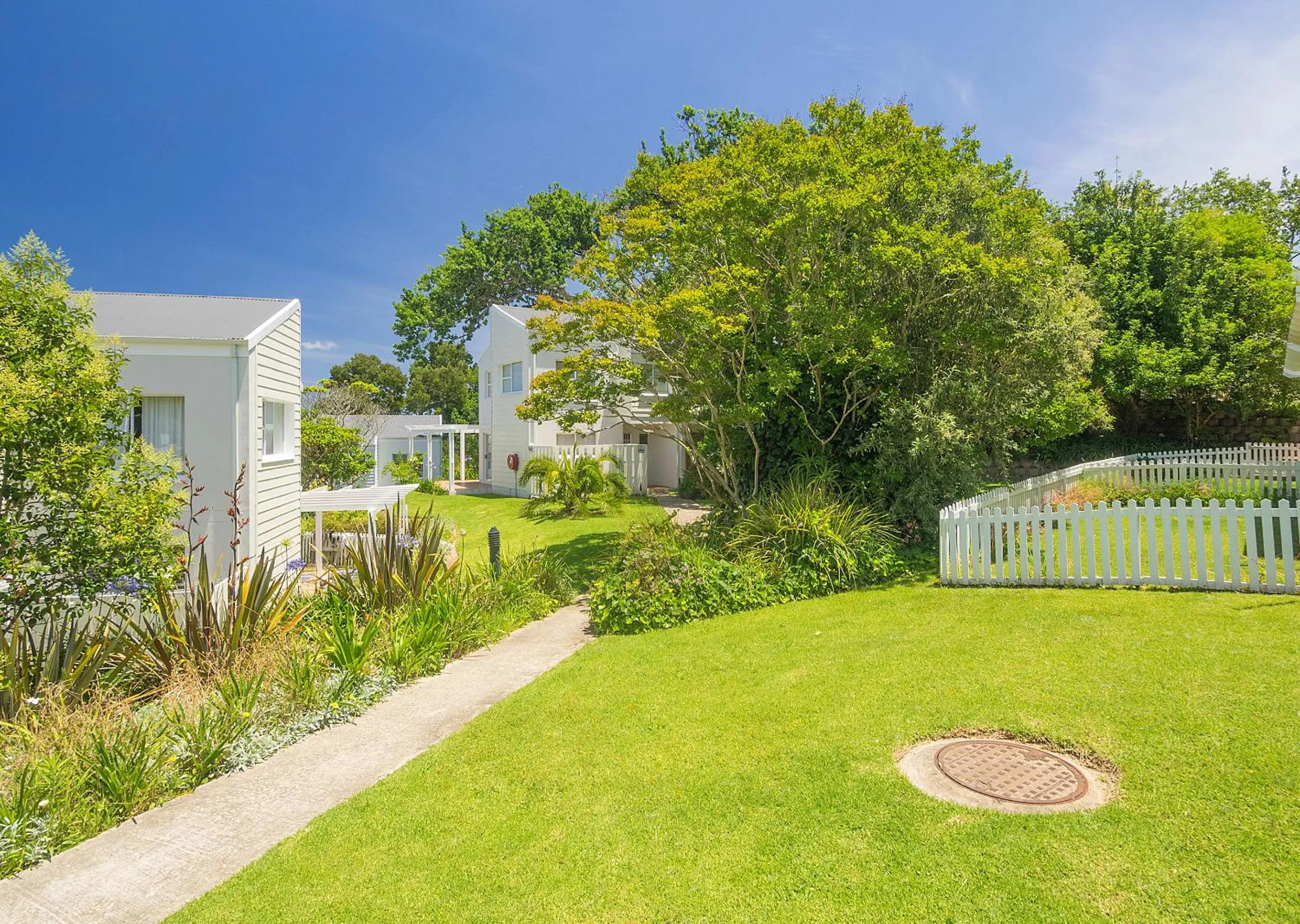 Day in Oaklands On The Knoll by Dream Resorts