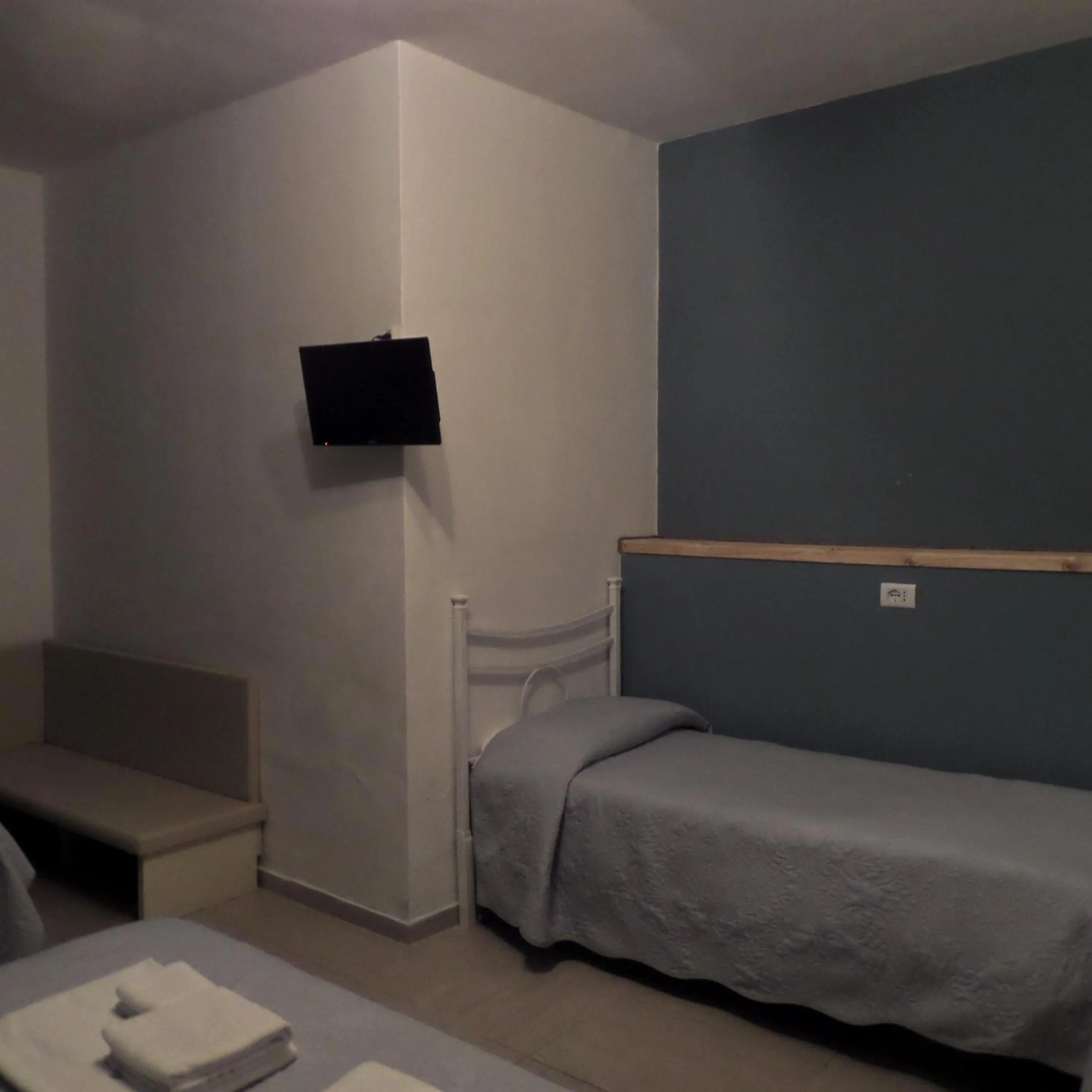 TV and multimedia, Bed in Villa Oasi