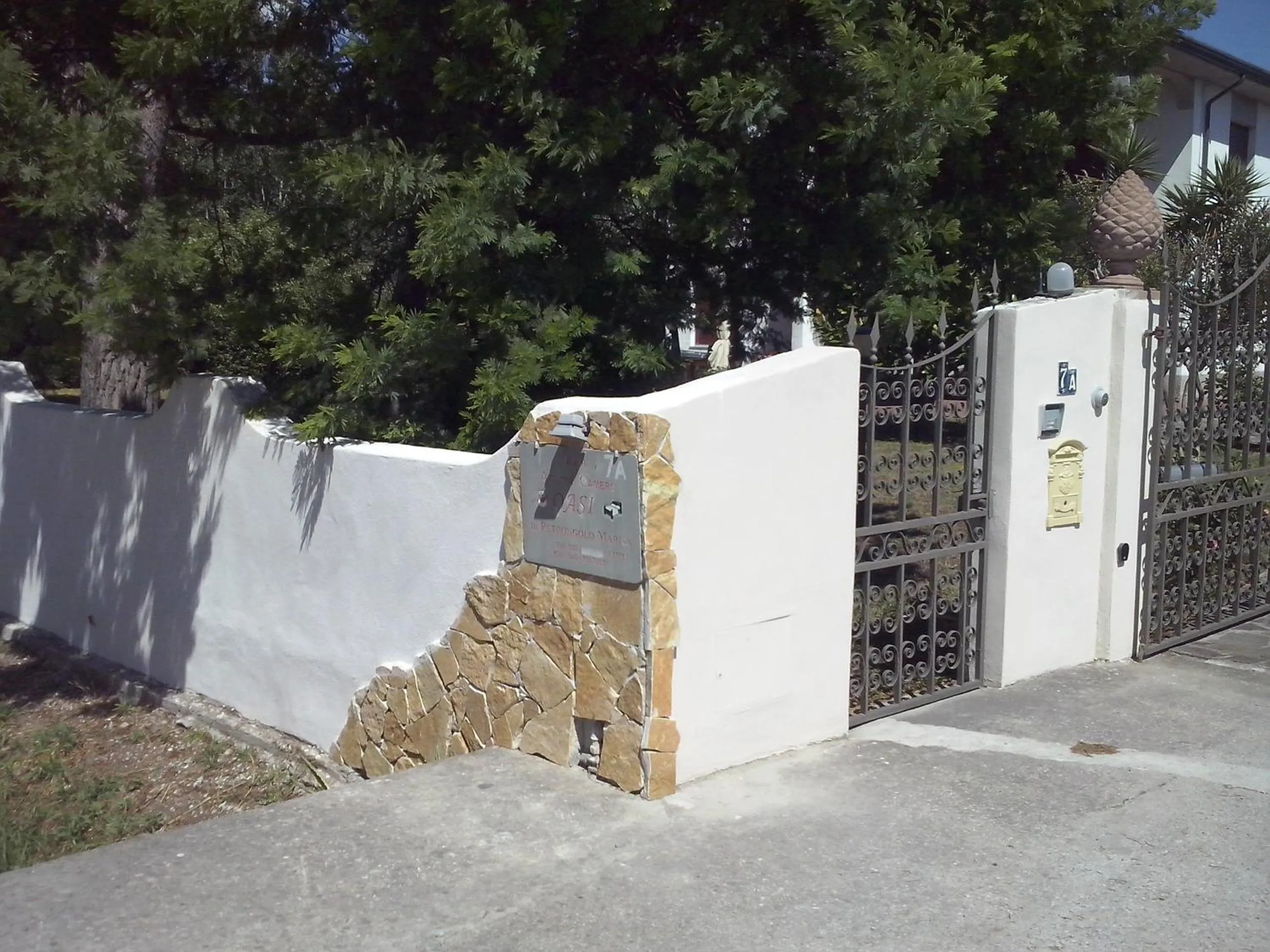 Property building in Villa Oasi