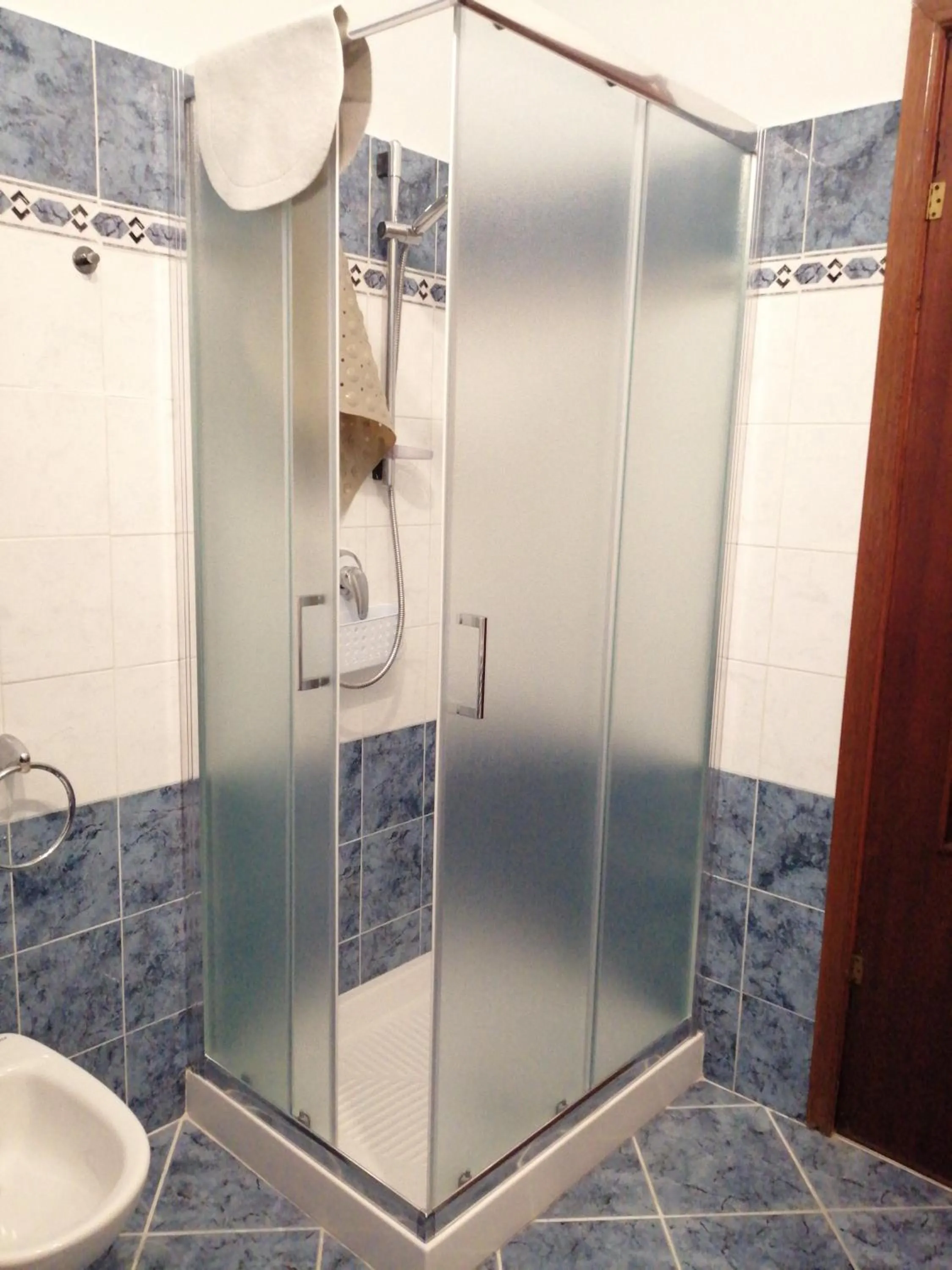 Shower in Villa Oasi