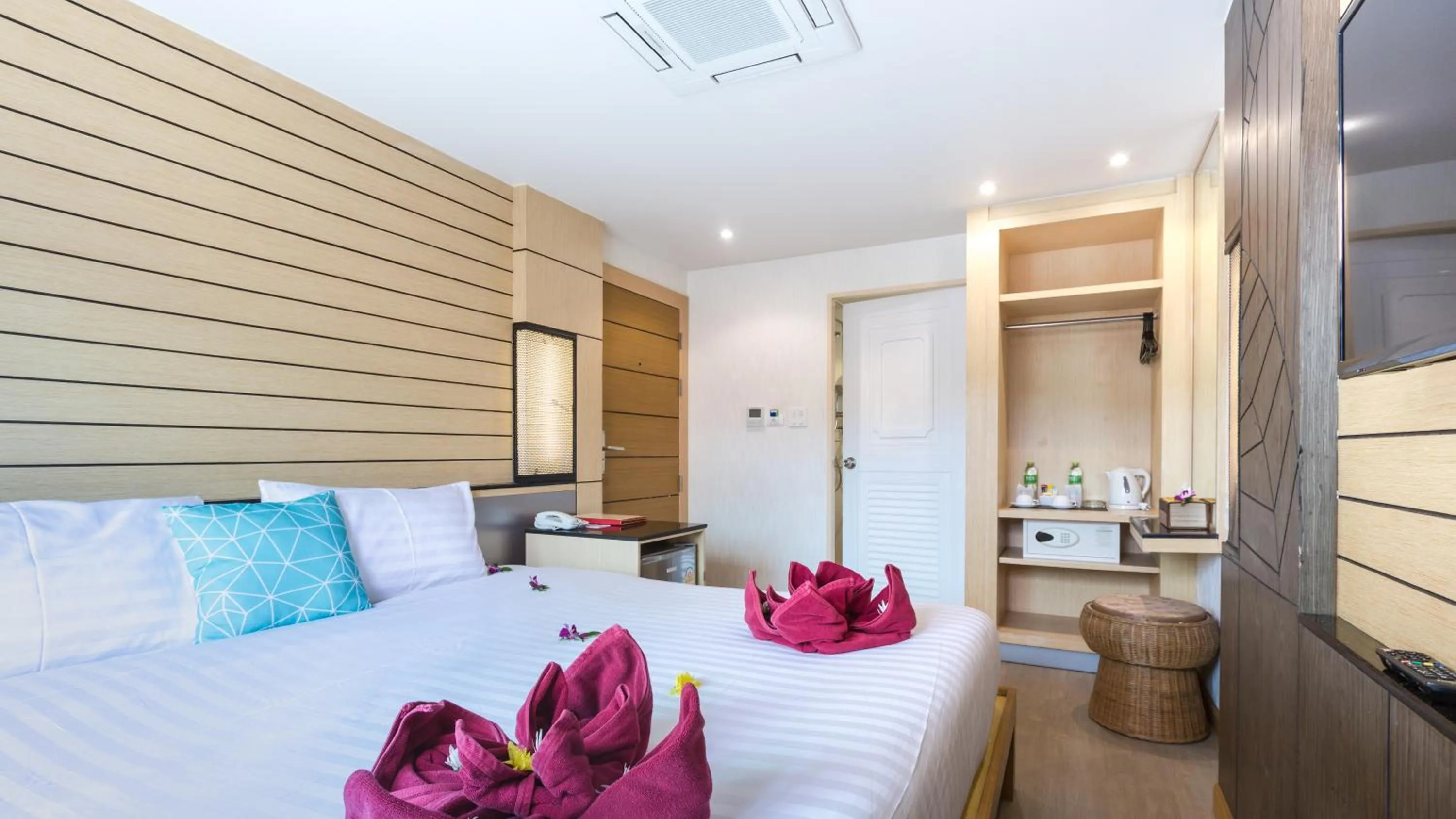 Bed in Anda Beachside Hotel