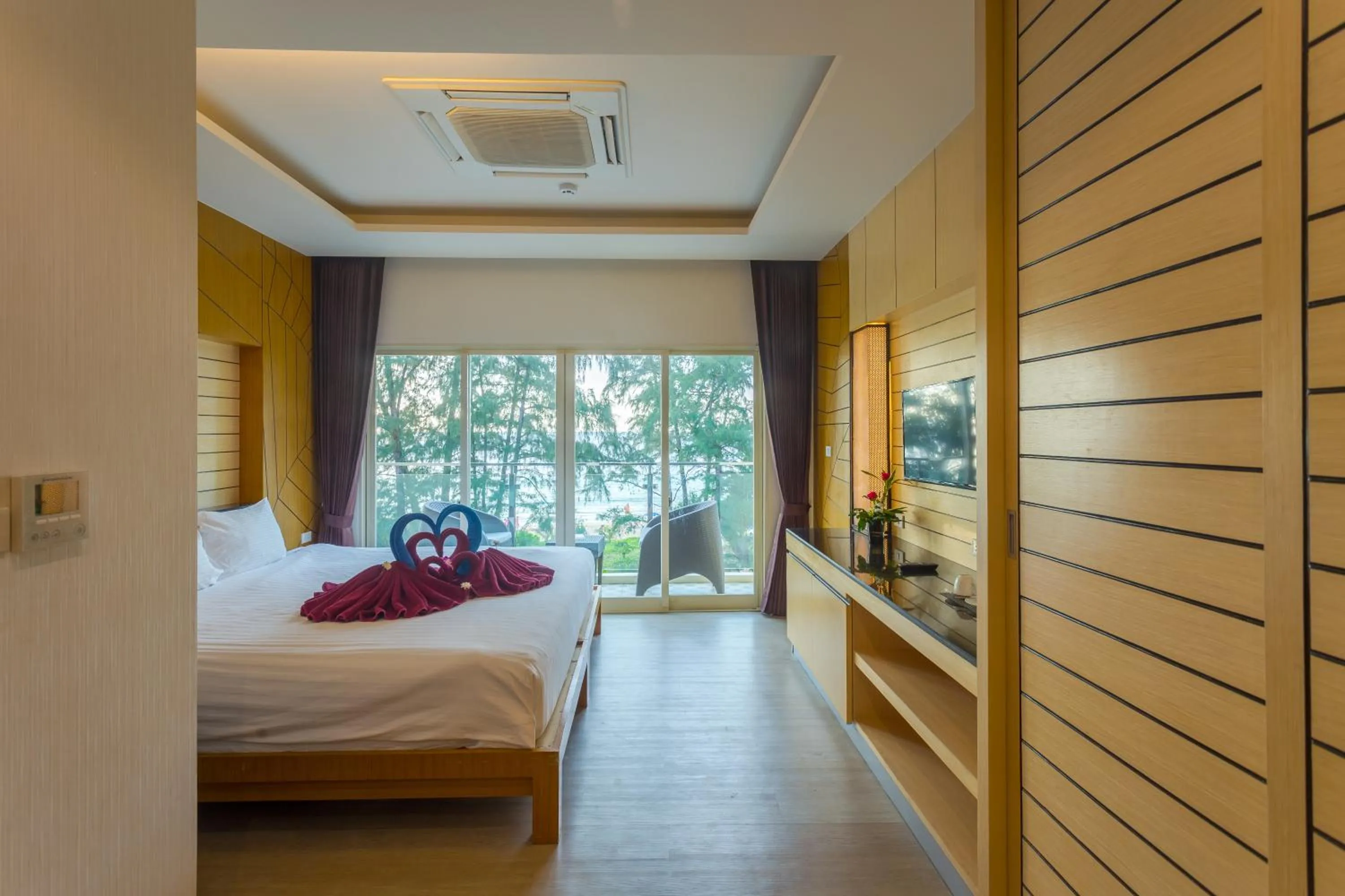 Bed in Anda Beachside Hotel