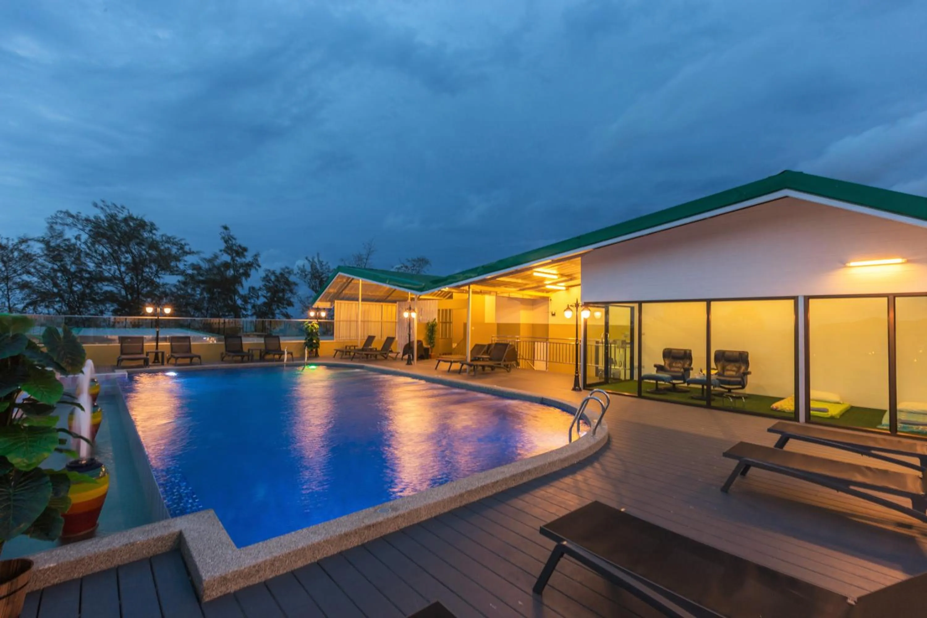 Swimming pool in Anda Beachside Hotel