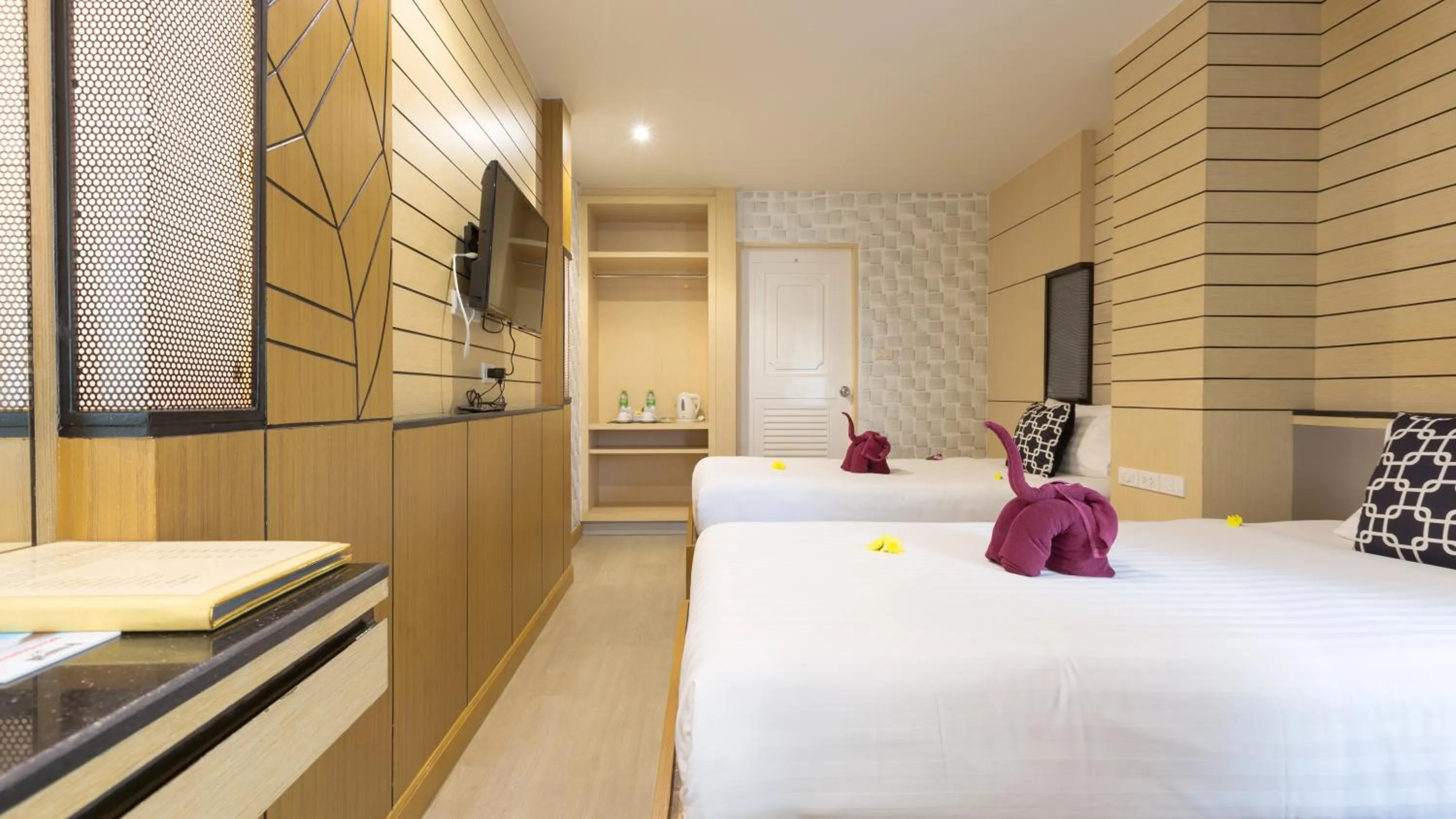 Bed in Anda Beachside Hotel