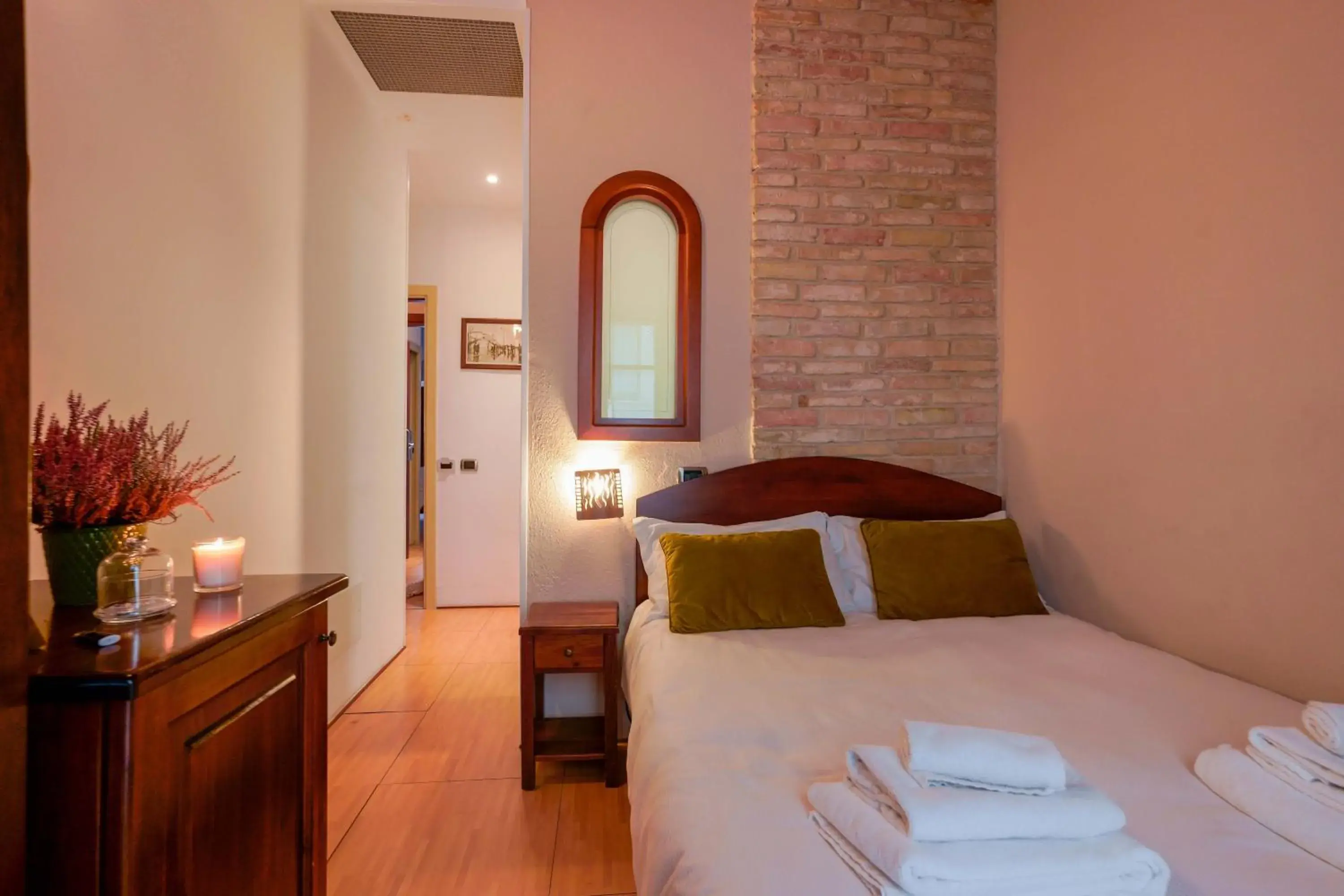 Economy Double Room With Small Double Bed in Sa Domu Cheta Economy Double Room With Small Double Bed in Sa Domu Cheta