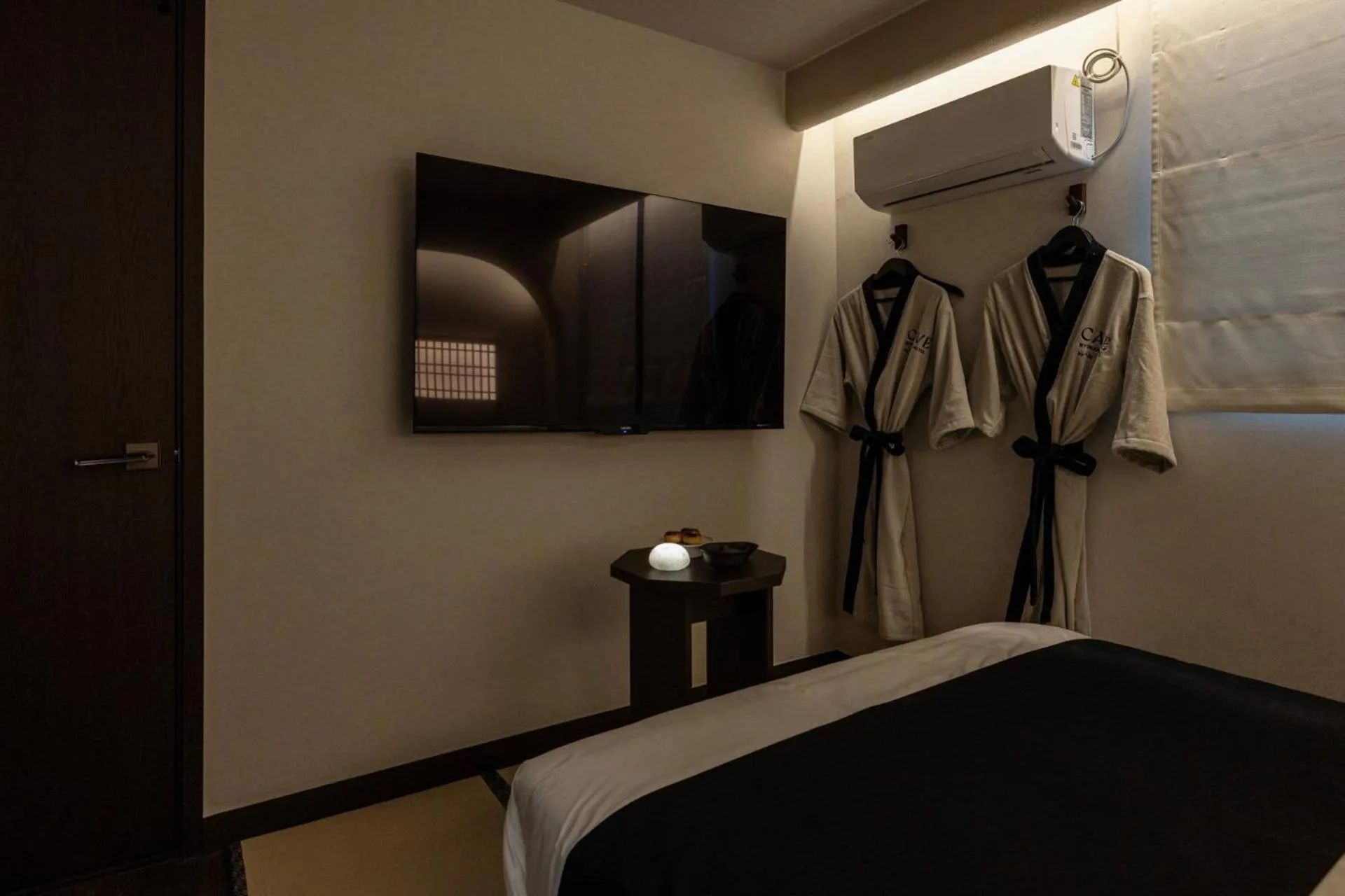 Decorative detail, Bed in Cave Ryokan Hotel by Anook Cheonan Terminal