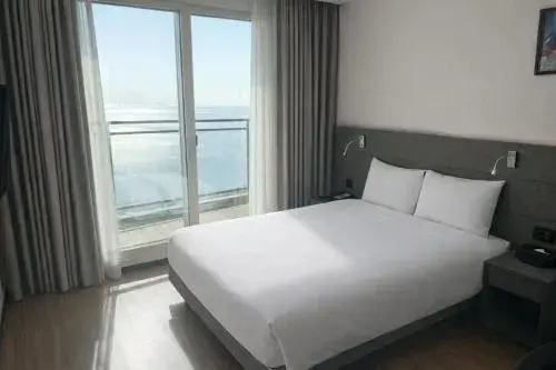 Double Room with Sea View in Sky Stay Double Room with Sea View in Sky Stay