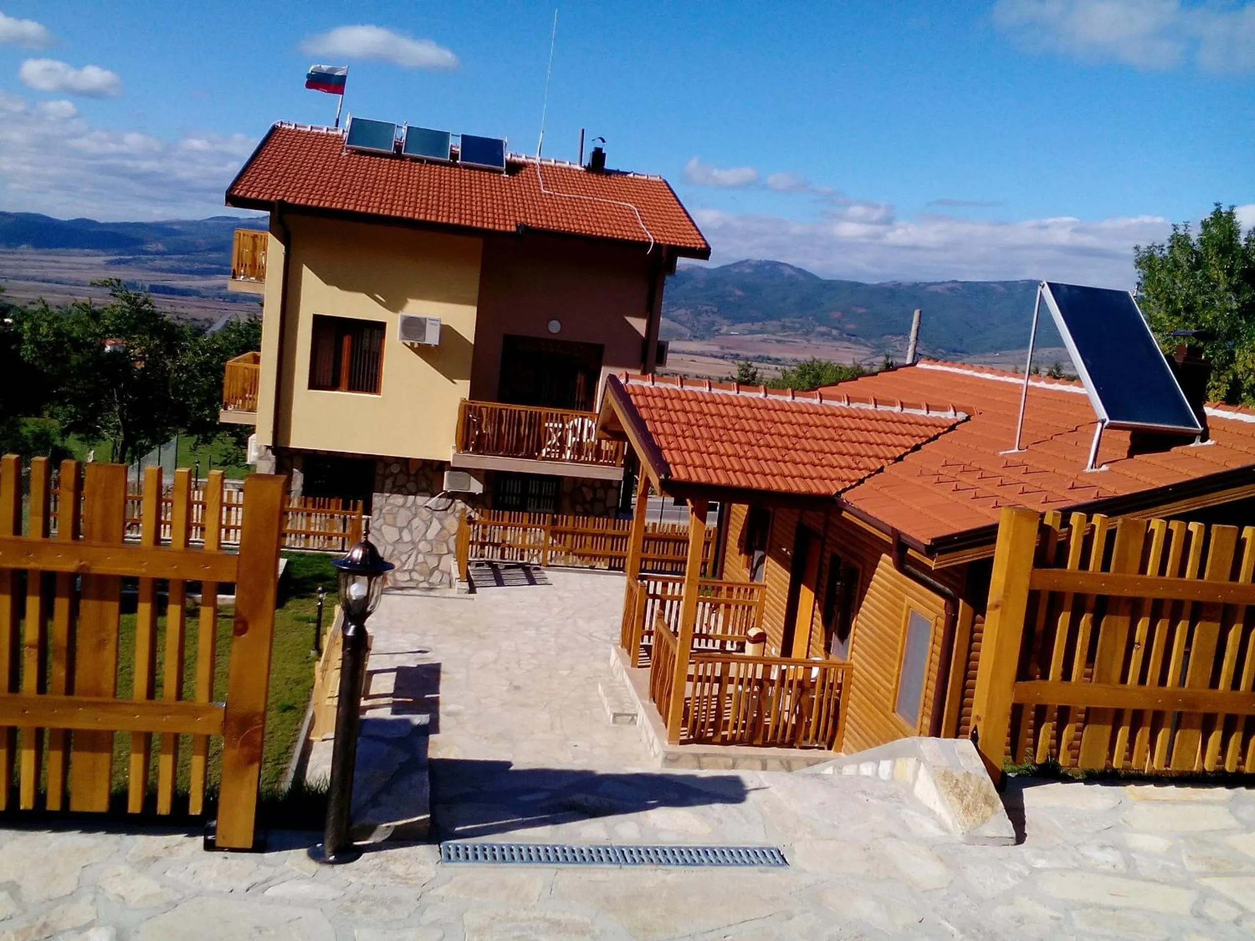 Patio in Mini Complex Rilski Terasi
