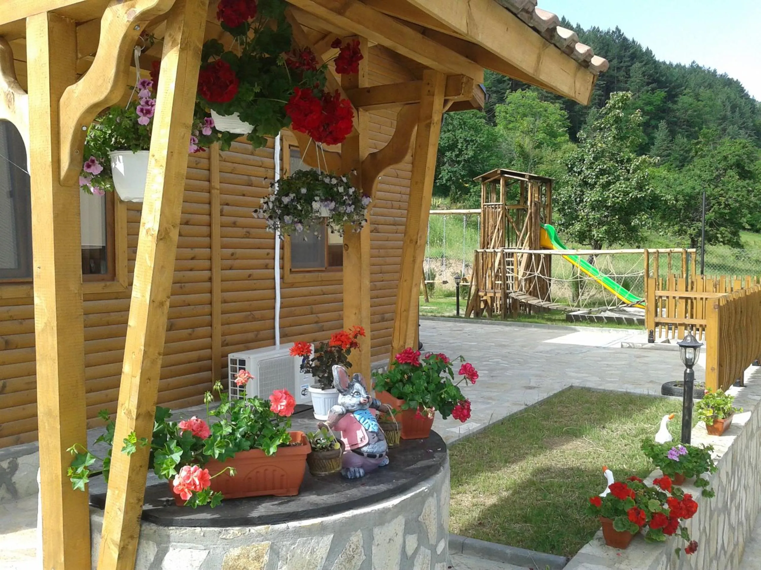 Garden in Mini Complex Rilski Terasi