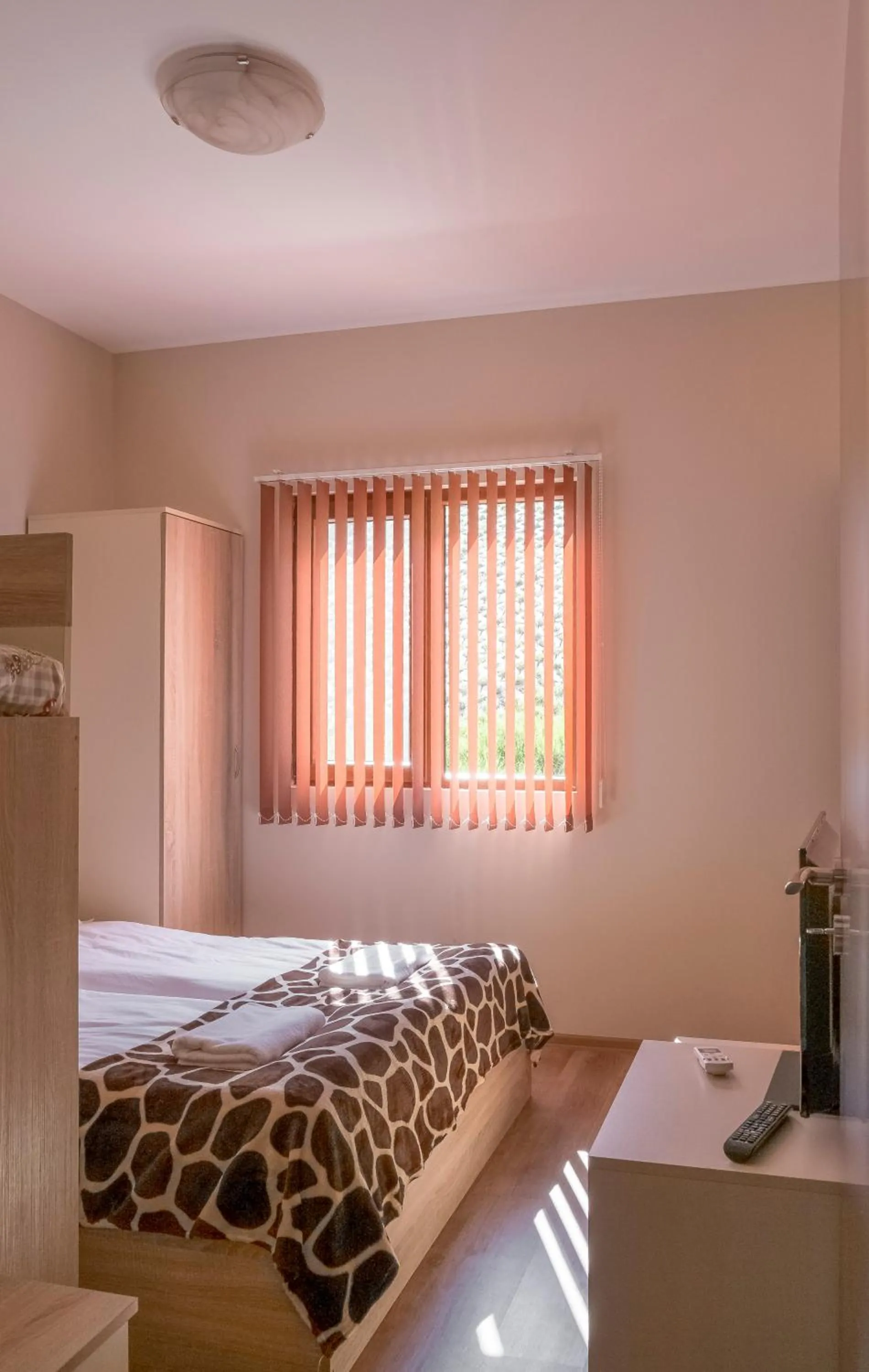 Bedroom, Bed in Mini Complex Rilski Terasi