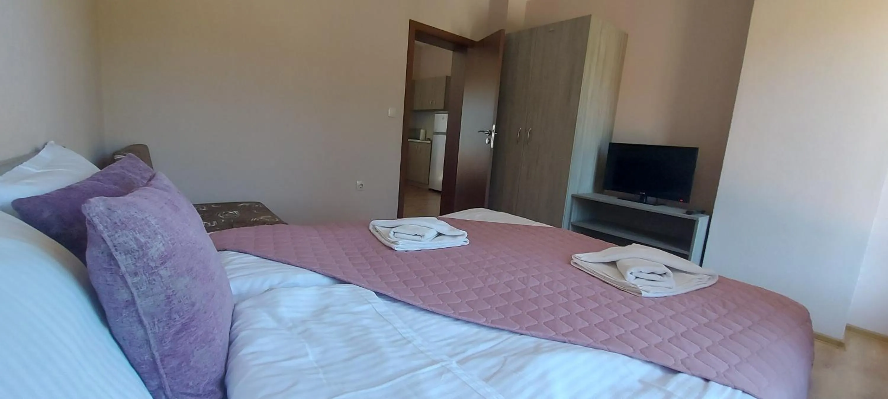 Bed in Mini Complex Rilski Terasi