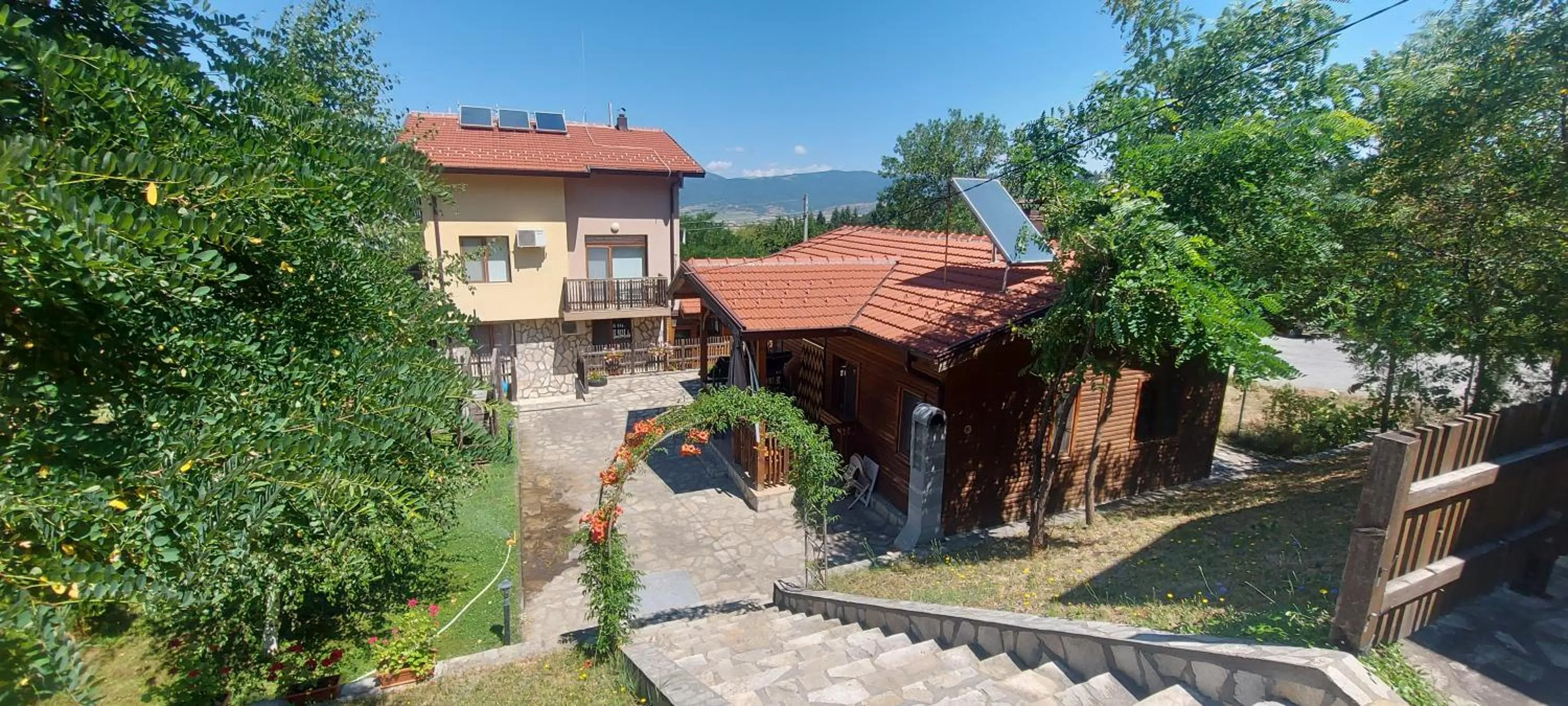 Patio in Mini Complex Rilski Terasi