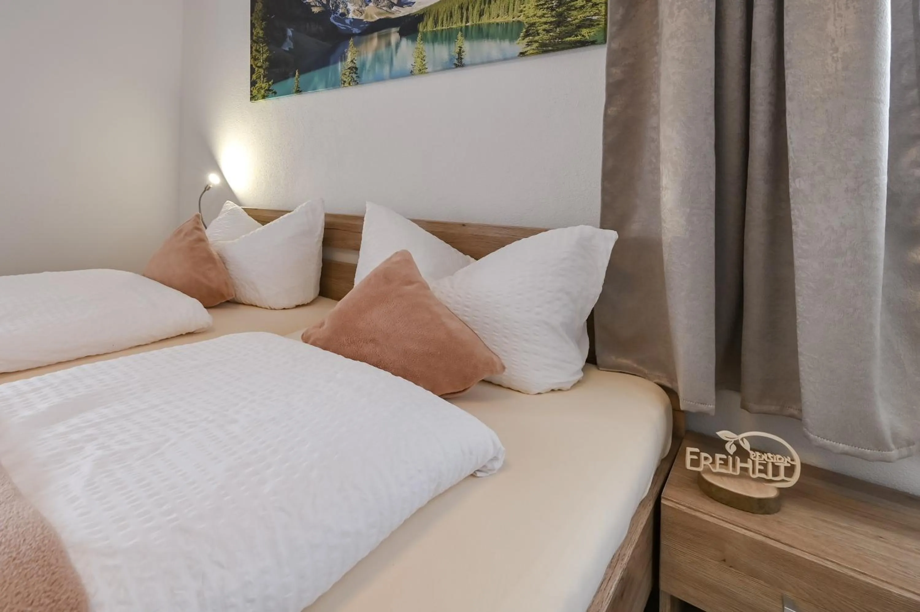 Bed in Pension Freiheit