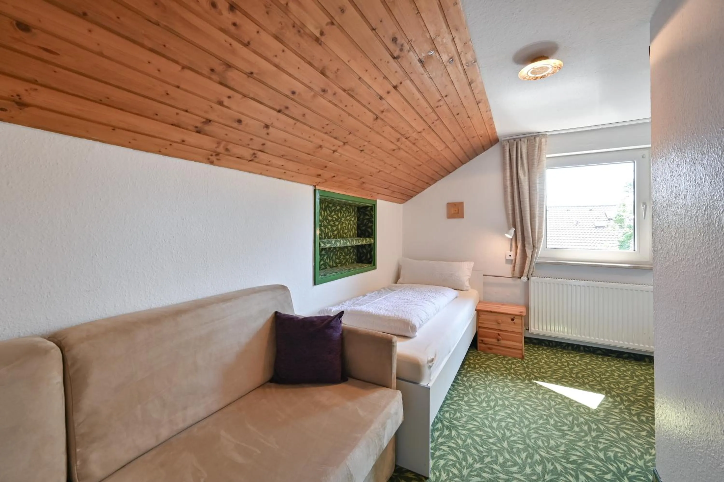 Photo of the whole room, Bed in Pension Freiheit