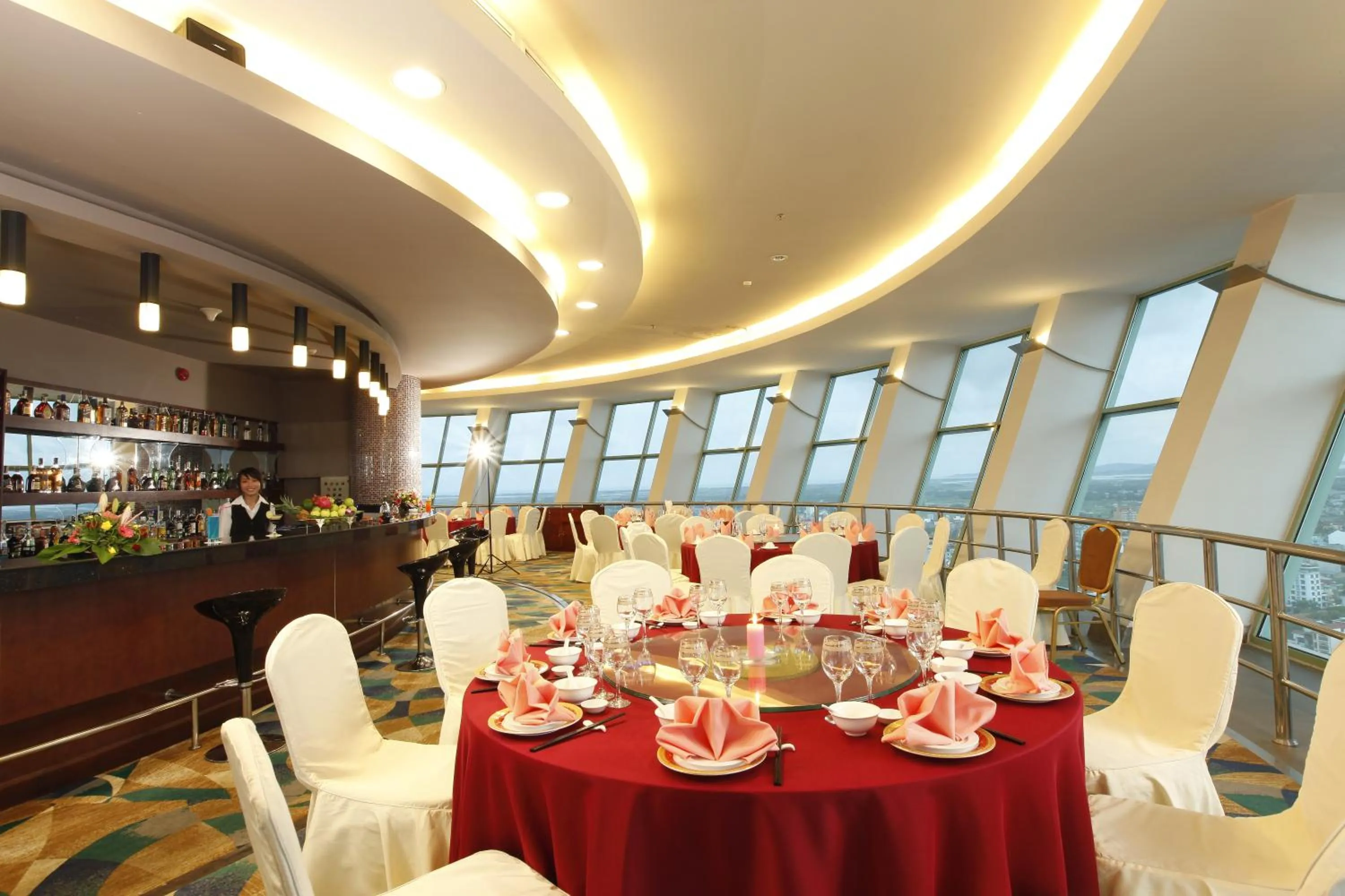 Restaurant/places to eat in Majestic Mong Cai Hotel