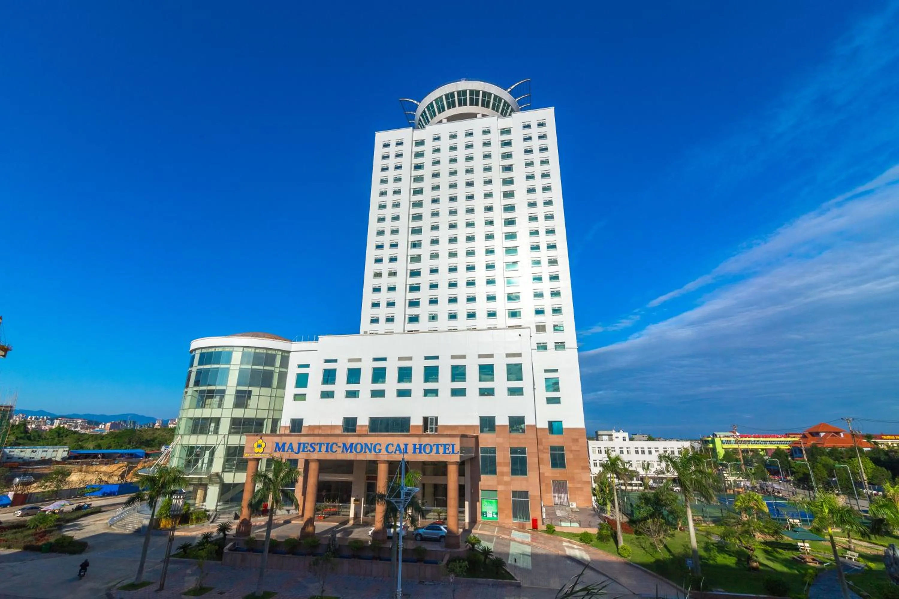 Majestic Mong Cai Hotel