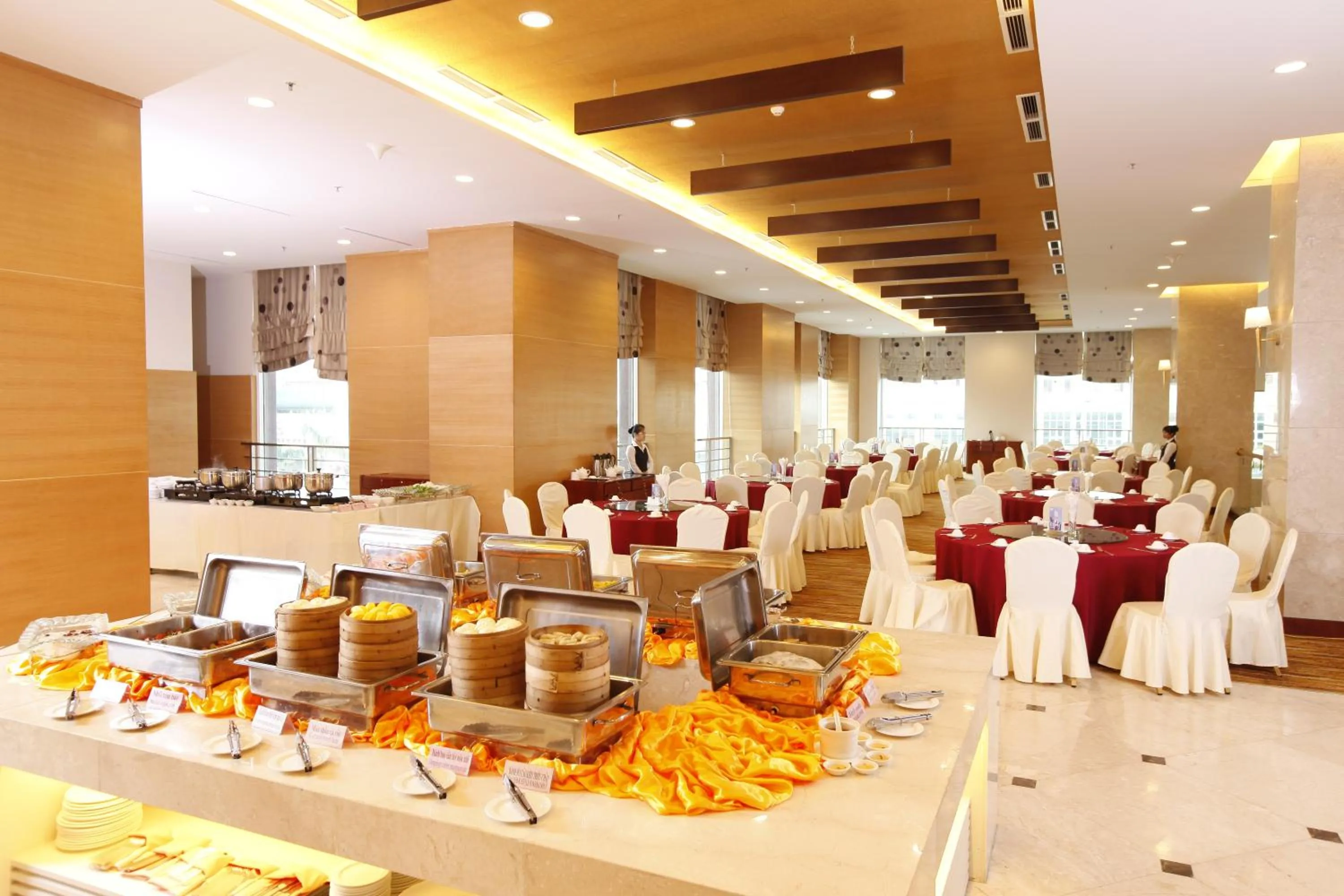 Restaurant/places to eat in Majestic Mong Cai Hotel