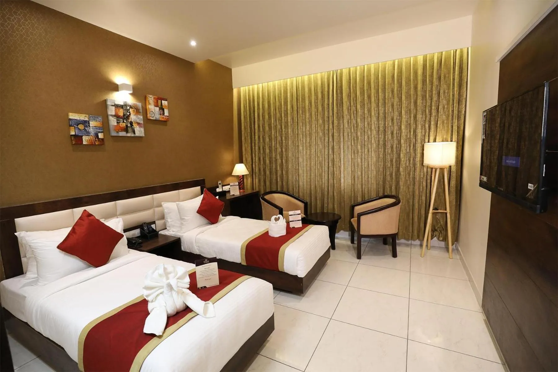 Bed in The White Pearl Suites