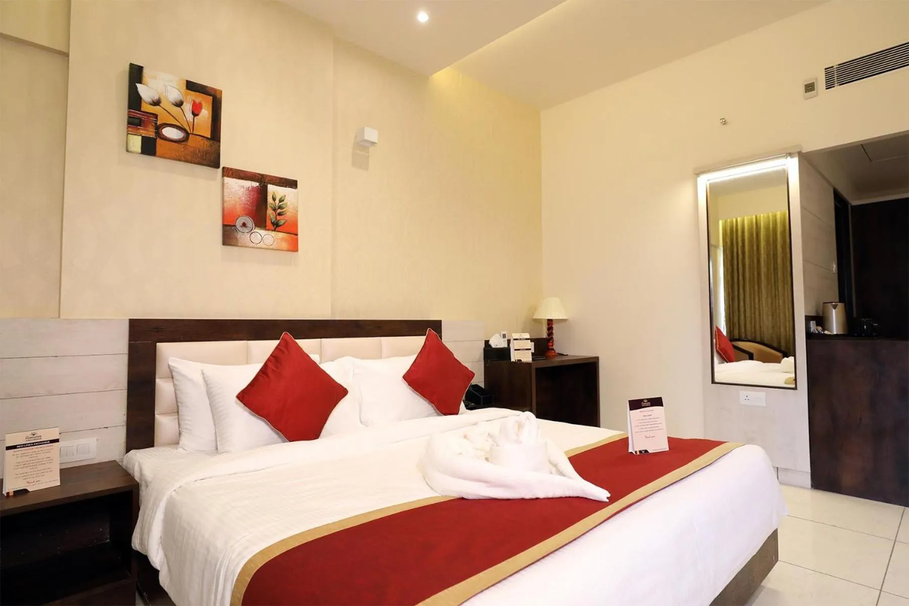 Bed in The White Pearl Suites