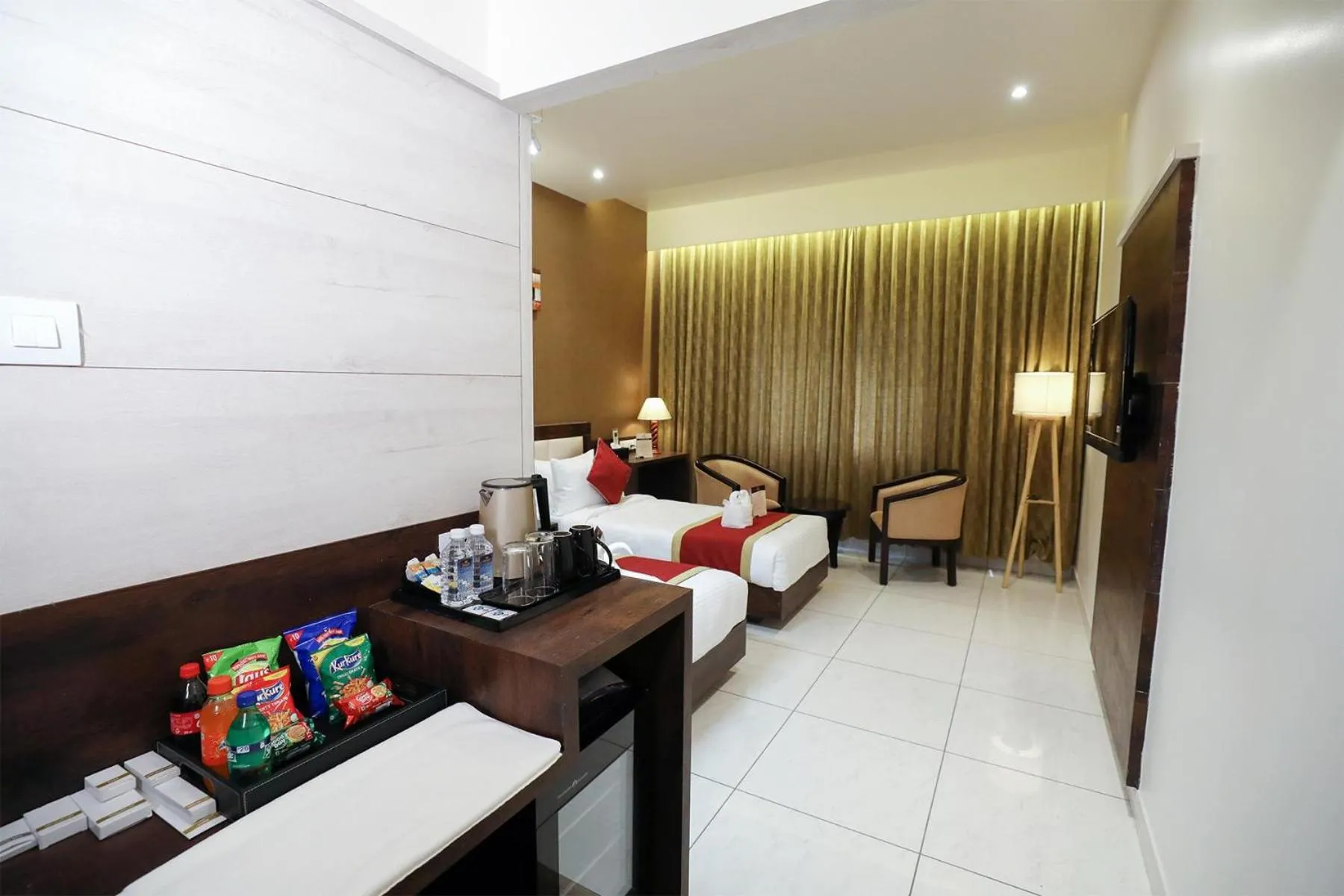 Bed in The White Pearl Suites