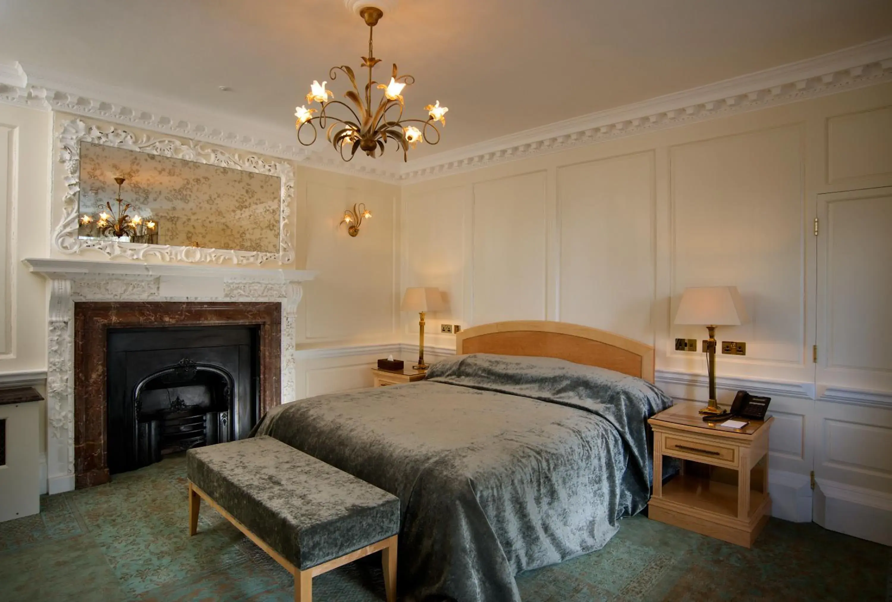 Bedroom, Bed in GreyFriars Bedroom, Bed in GreyFriars