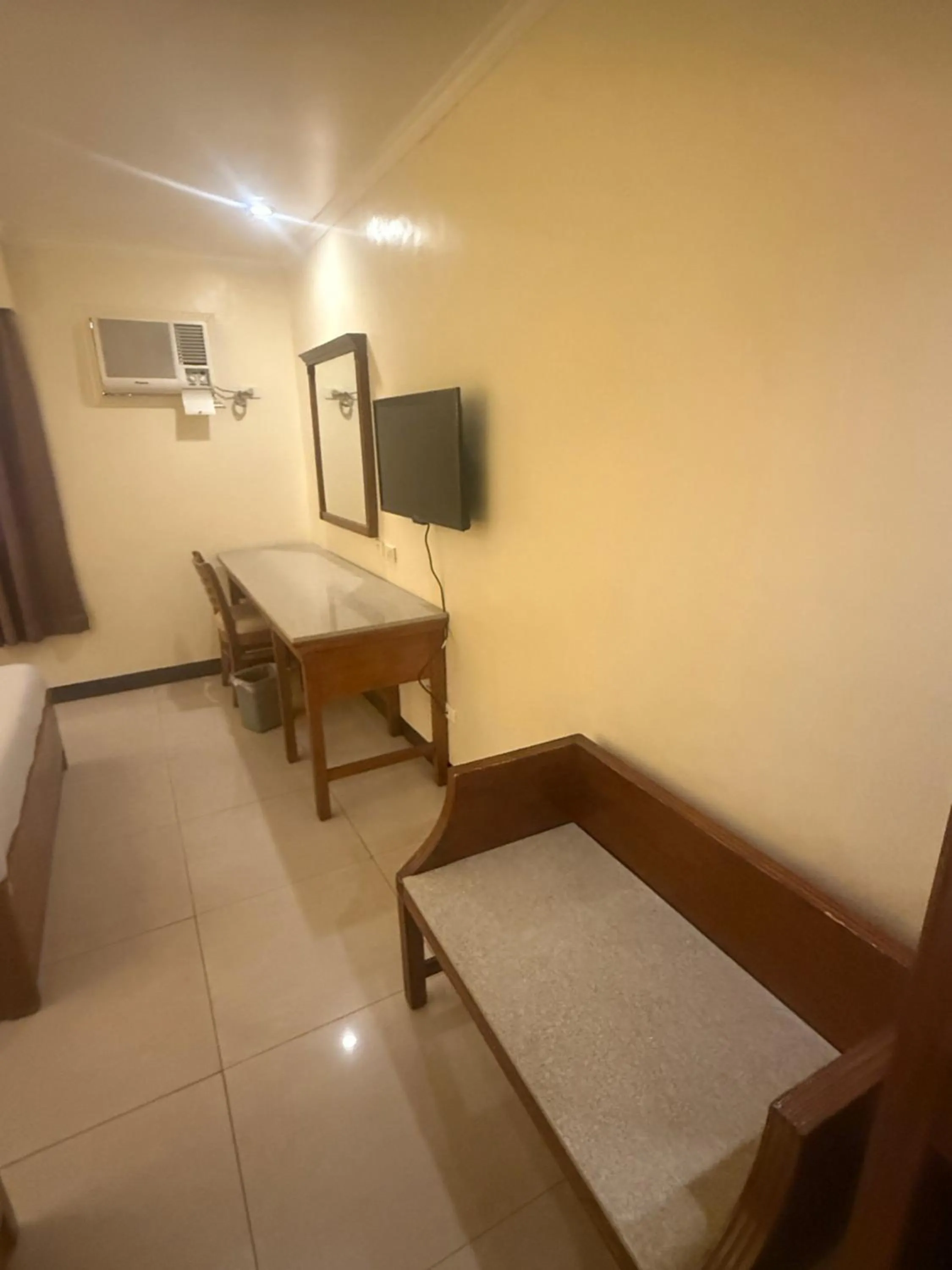 Diplomat Hotel