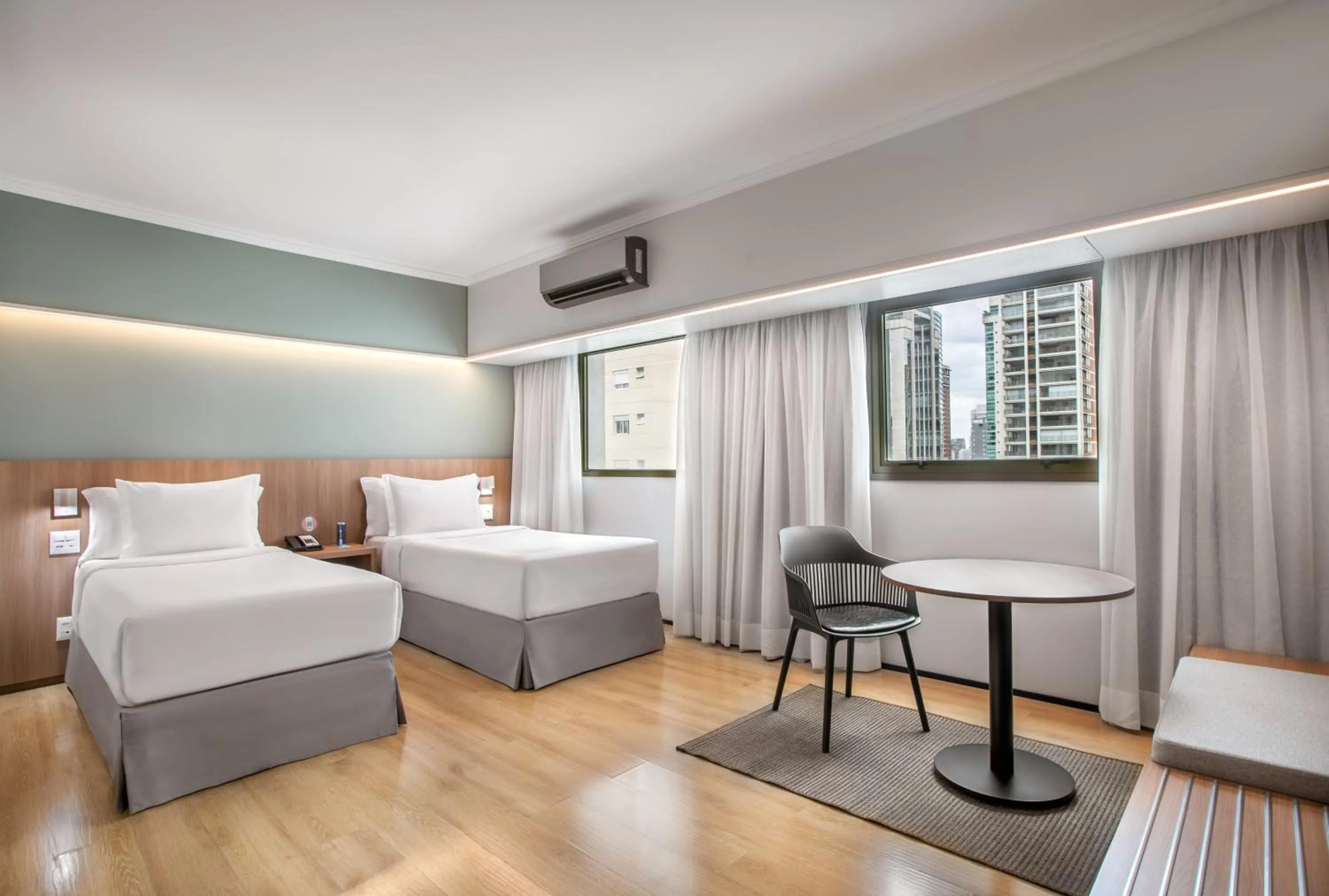 View (from property/room), Bed in INNSiDE by Meliá São Paulo Iguatemi