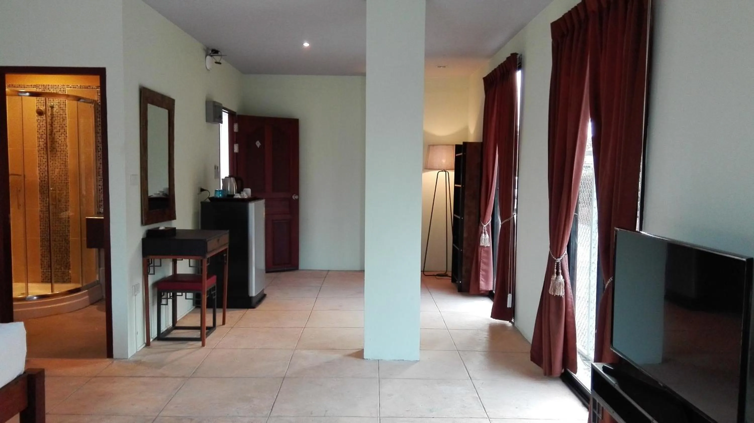 Bedroom in Arcadia Maephim Serviced Apartments