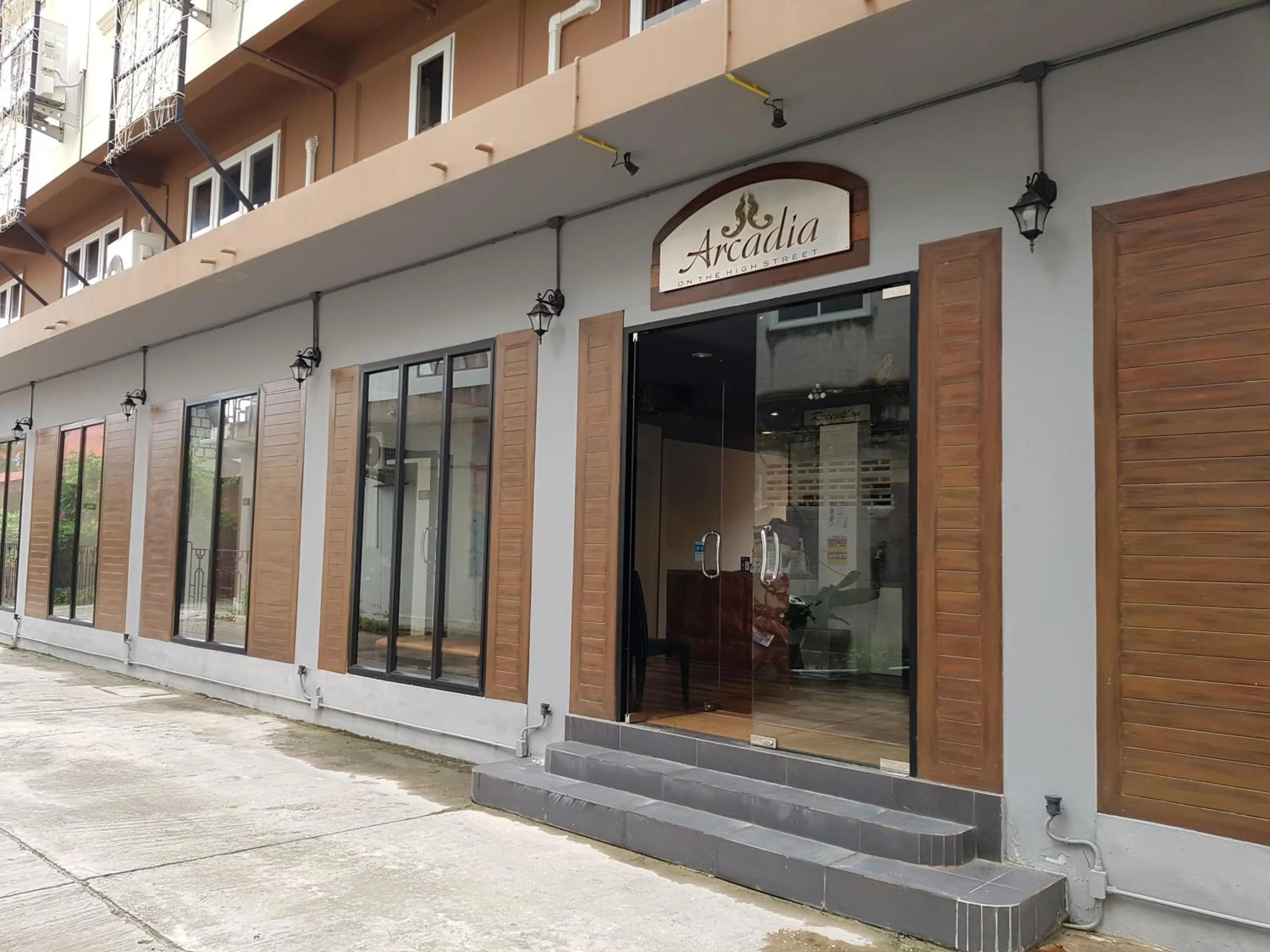 Facade/entrance in Arcadia Maephim Serviced Apartments
