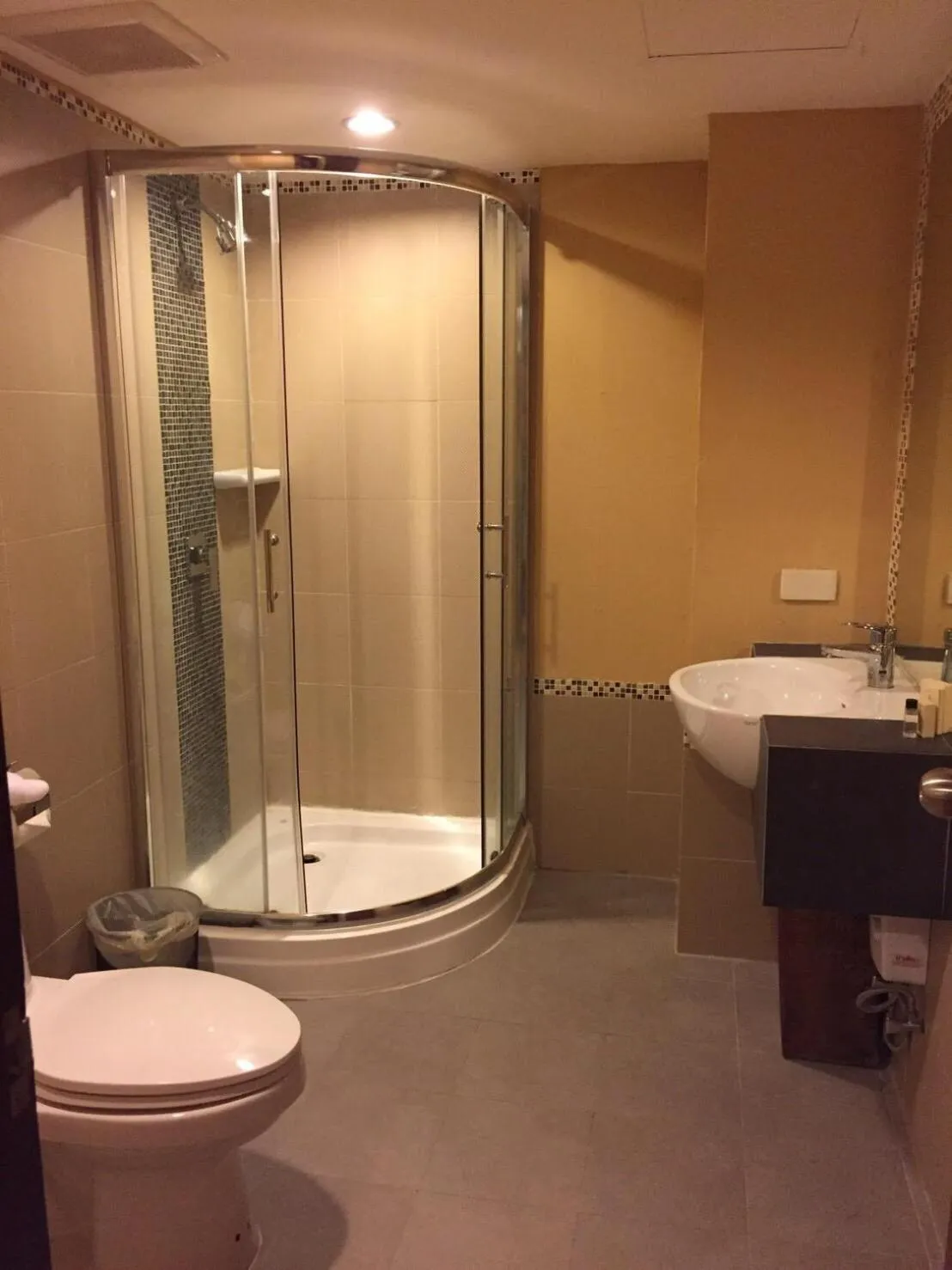 Arcadia Maephim Serviced Apartments