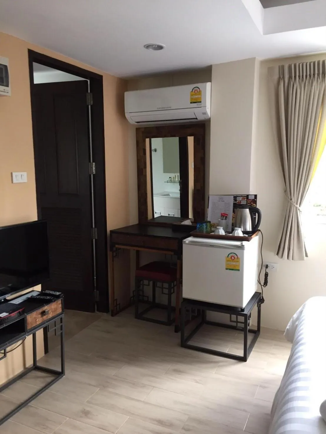 Coffee/tea facilities in Arcadia Maephim Serviced Apartments