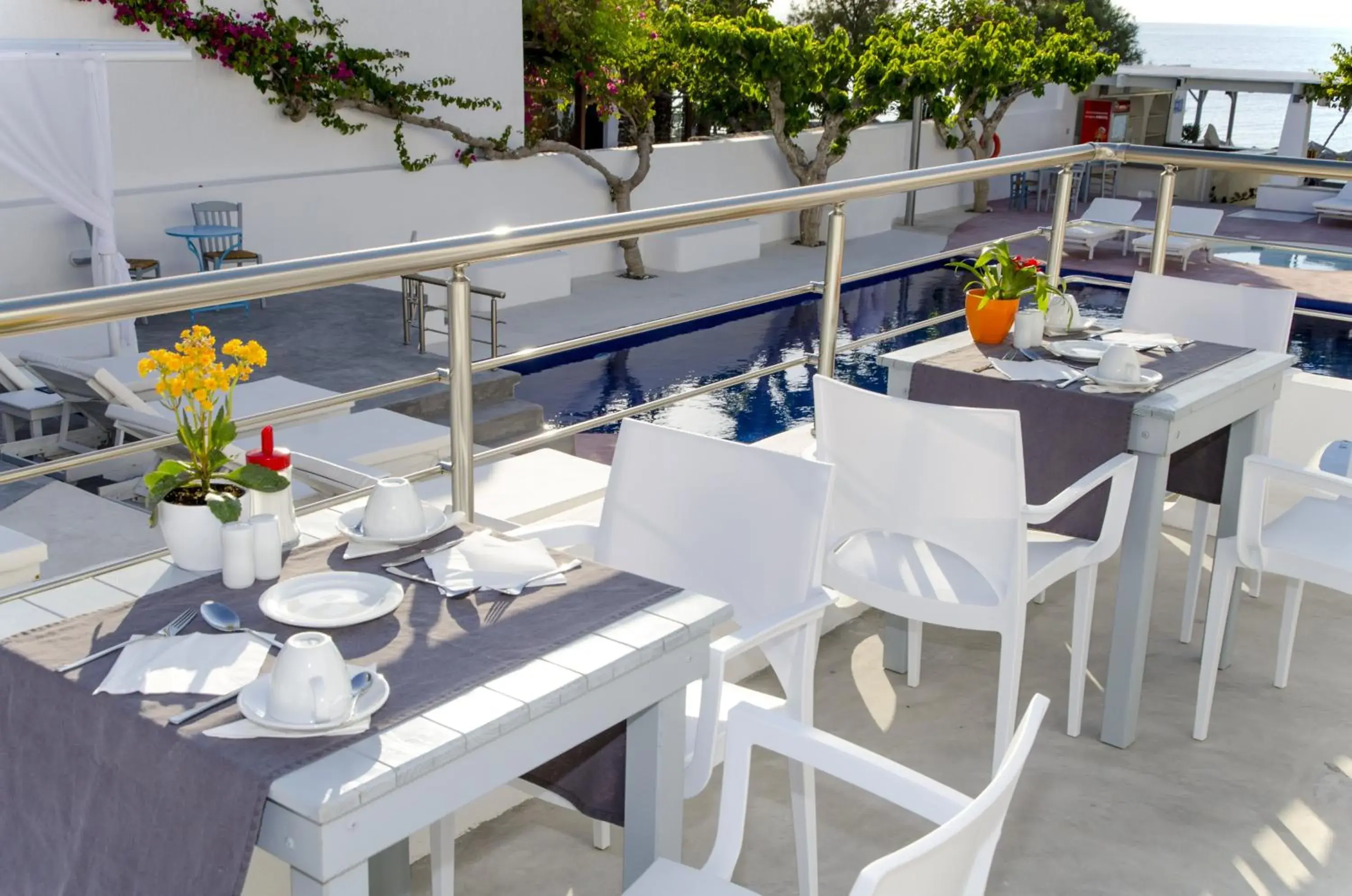 Restaurant/places to eat in RK Beach Hotel Restaurant/places to eat in RK Beach Hotel