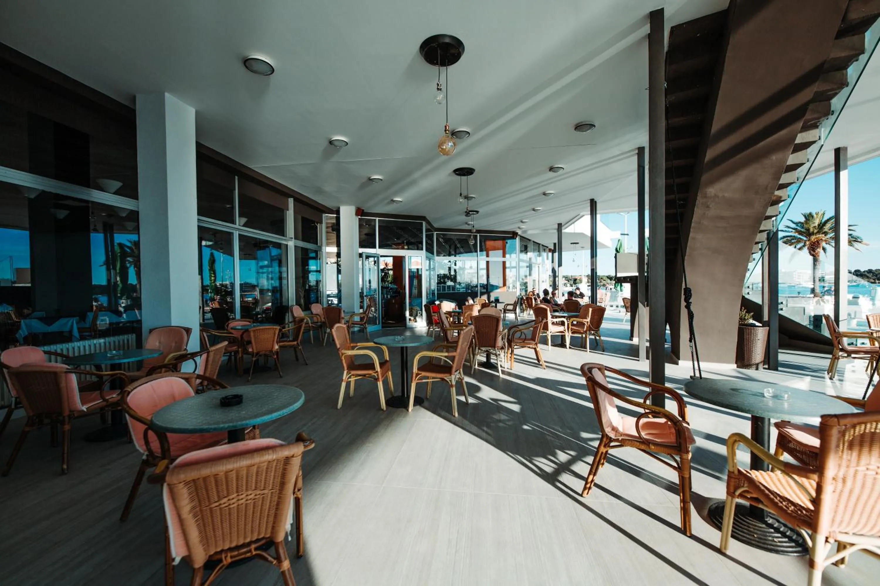 Restaurant/places to eat in the Loža - seaside festival hotel